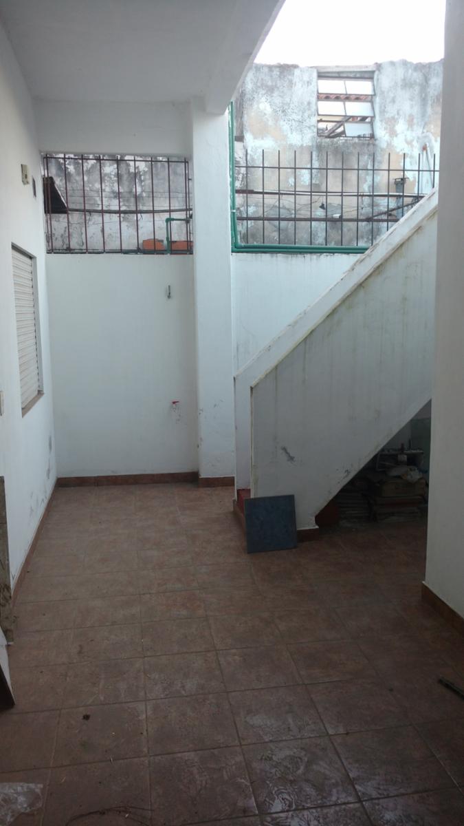 Se Vende PH de 3 Ambientes al Fondo en Jose L. Suarez con Terraza y SIN EXPENSAS