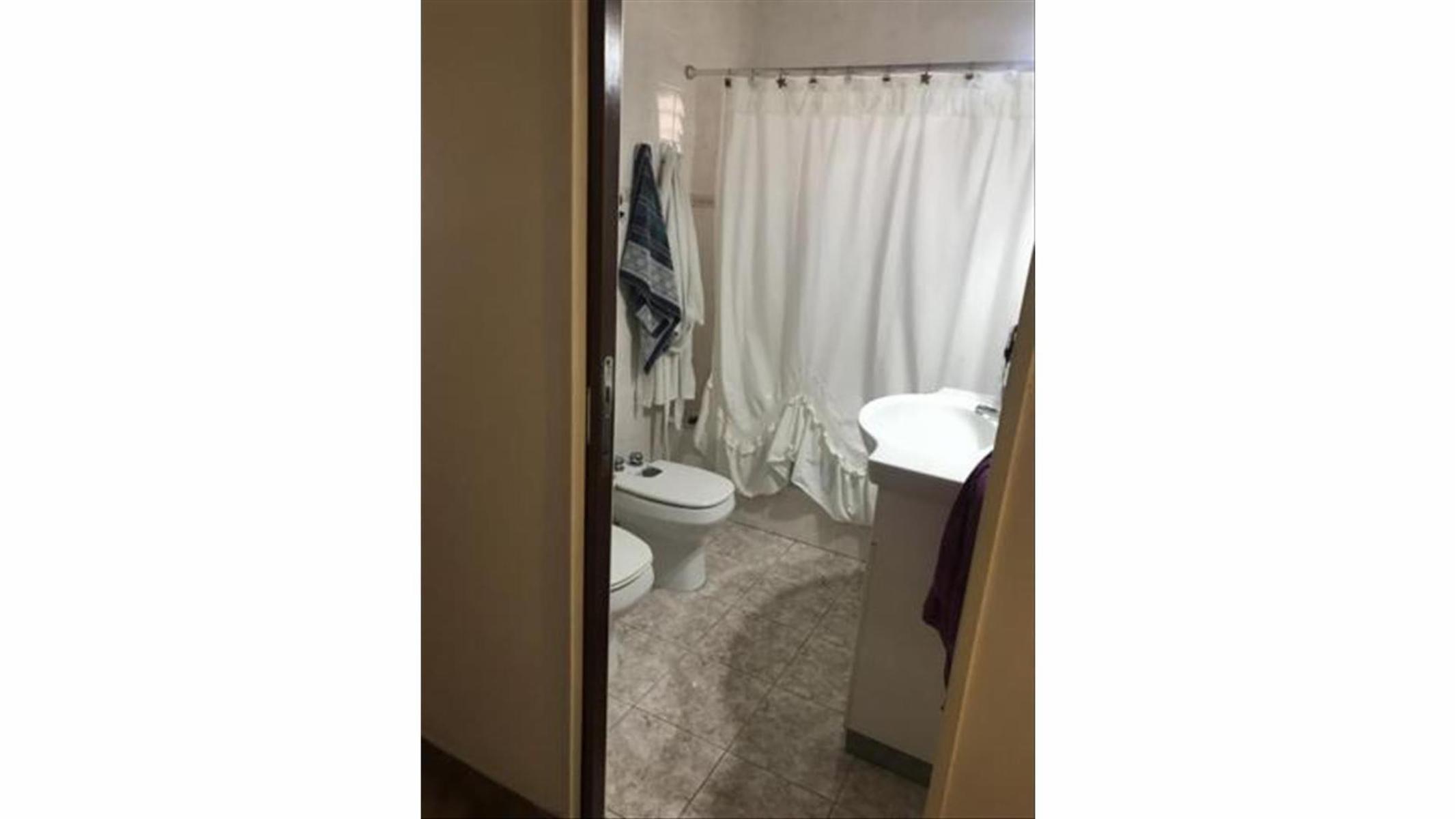 Se Vende Excelente PH de 5 Ambientes mas Depto de 2 Ambientes en Florida Oeste — foto 5