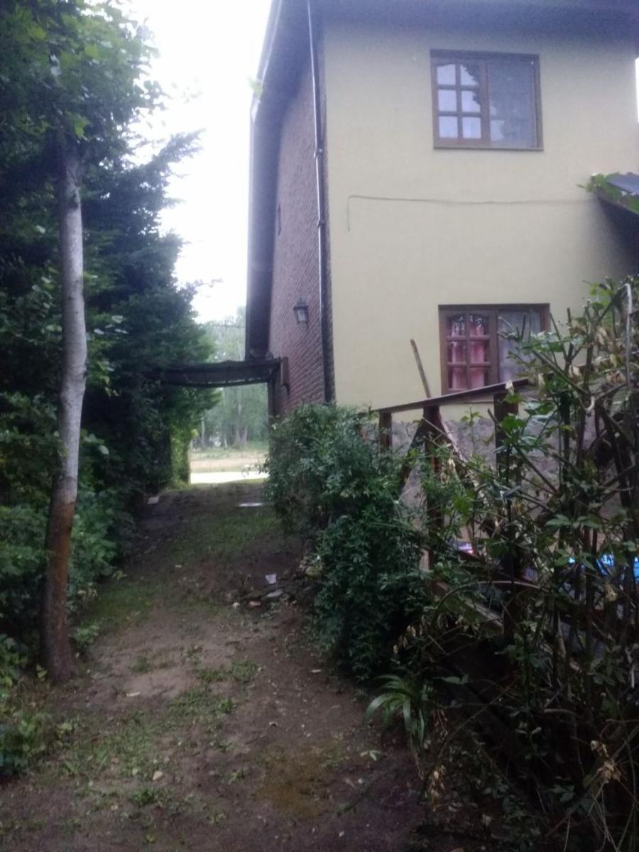 SE VENDE EXCELENTE CASA EN SANTA TERESITA EN LOTE PROPIO — foto 3