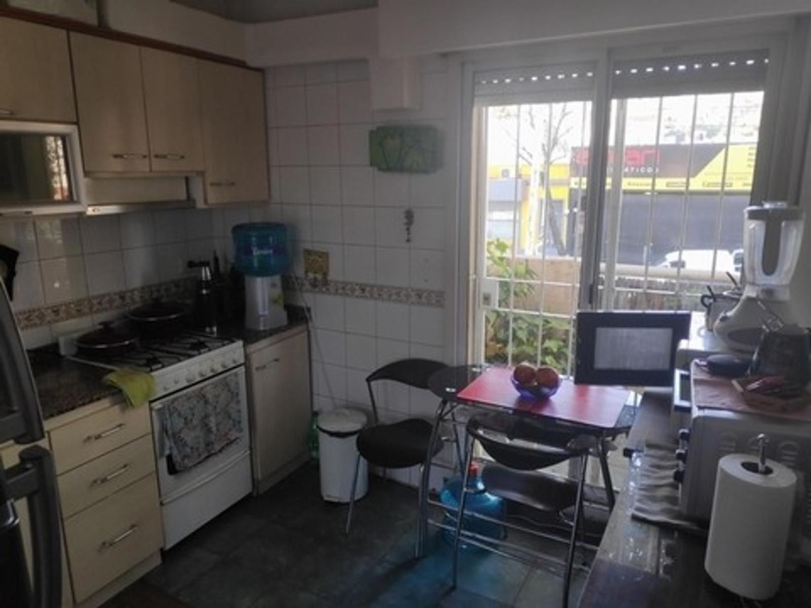 Se Vende Excelente PH de 3 Ambientes en V. Urquiza con Terraza Propia — foto 4
