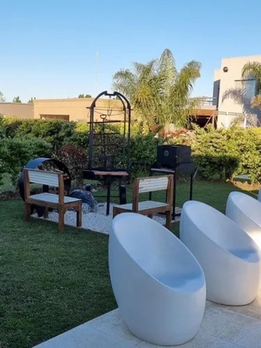 Se Vende Hermosa Casa en Barrio San Eduardo Pilar del Este Totalmente Equipada — foto 3