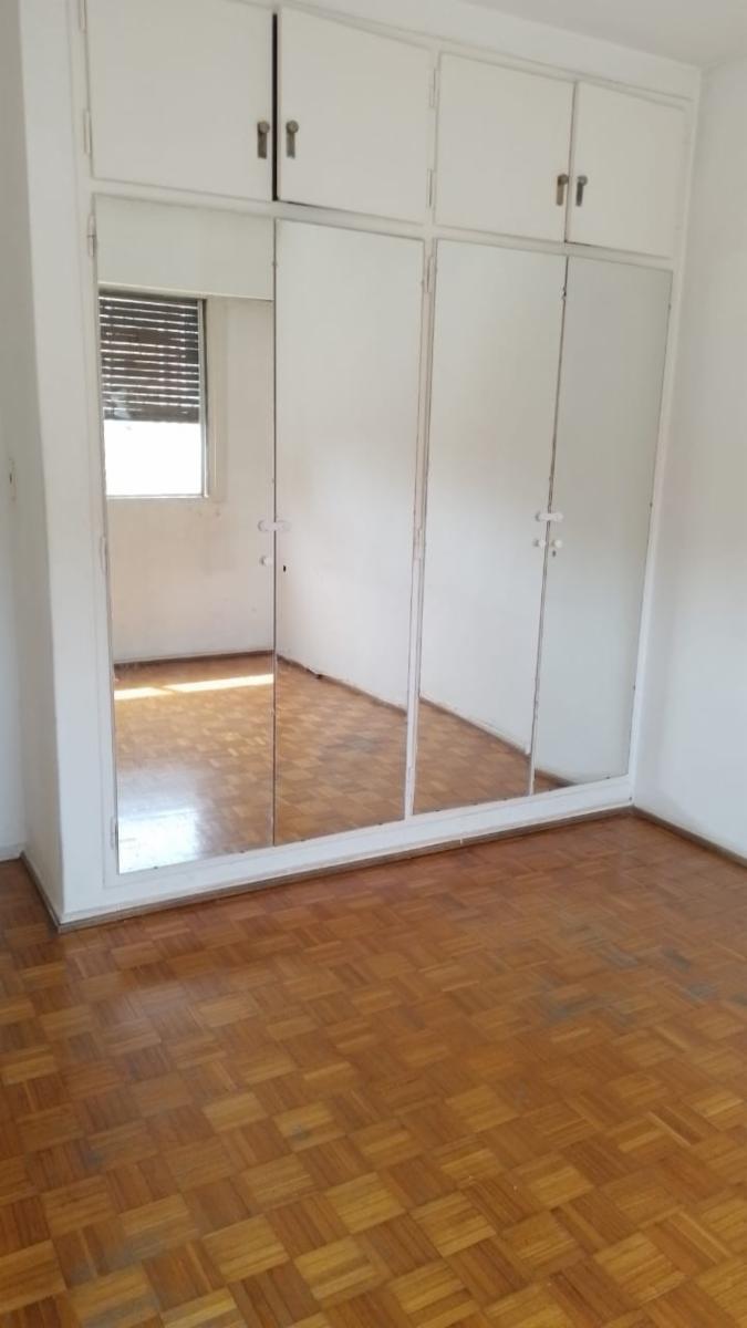 Se Alquila Excelente 2 Ambientes en Recoleta - 2