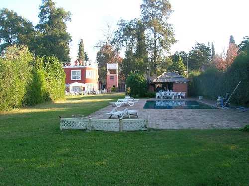 SE VENDE TERRENO DE 1070M2 CON IMPORTANTE PISCINA EN TORTUGUITAS — foto 2