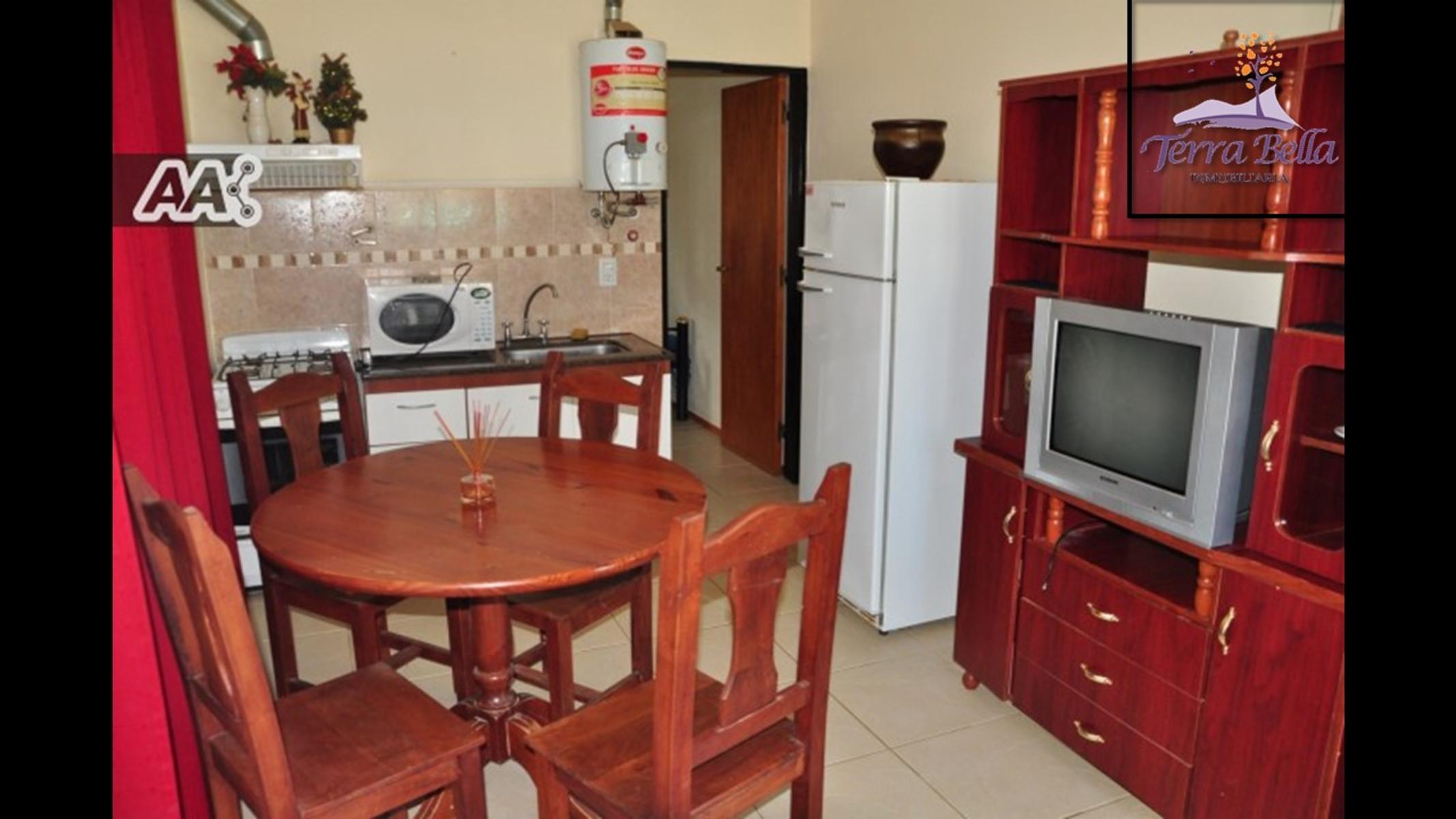 OPORTUNIDAD VENTA DE 3 CASAS MÁS UN DEPARTAMENTO CON PATIO - PILETA - COCHERA. — foto 5