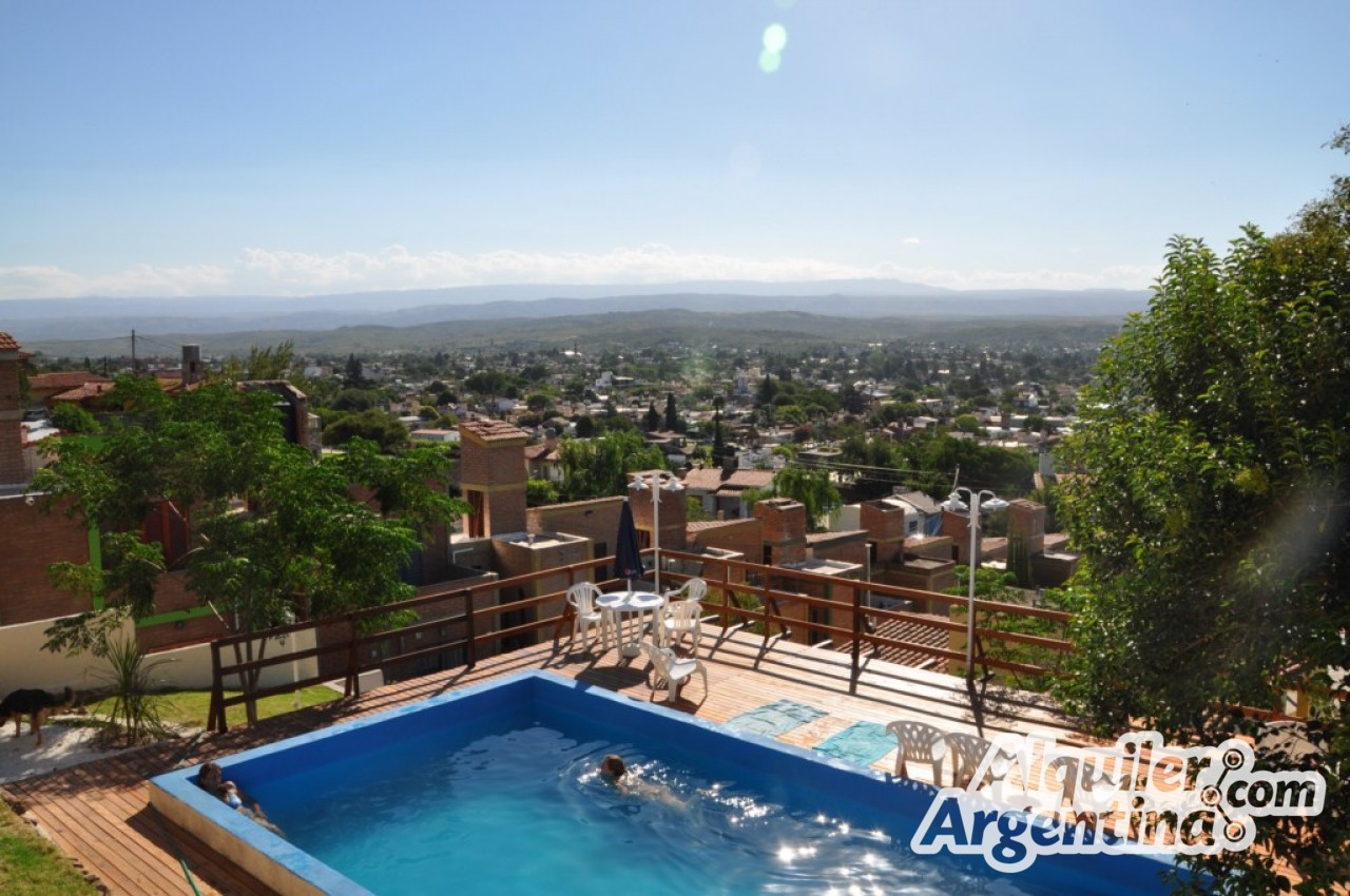COMPLEJO DE DEPTOS CON ESPECTACULAR VISTA PANORAMICA. UN DORMITORIO. COCHERA. PISCINA. SOLARIUM. EQUIPAMIENTO FULL. A 5 MINUTOS DEL CENTRO DE CARLOS PAZ - 5