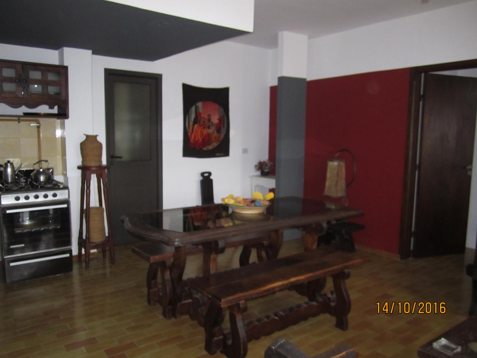 CASA COMODA PARA 6 PERSONAS, CON COCHERA, PATIO.. PILETA. A 5 CUADRAS DEL CENTRO — foto 13
