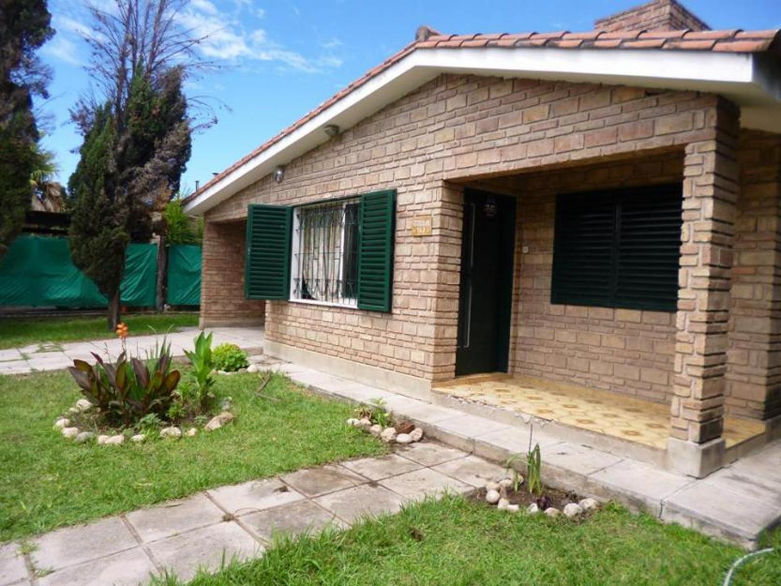 CHALET PARA 6 PERSONAS CON PILETA EXCLUSIVA. BARRIO PLAYAS DE ORO