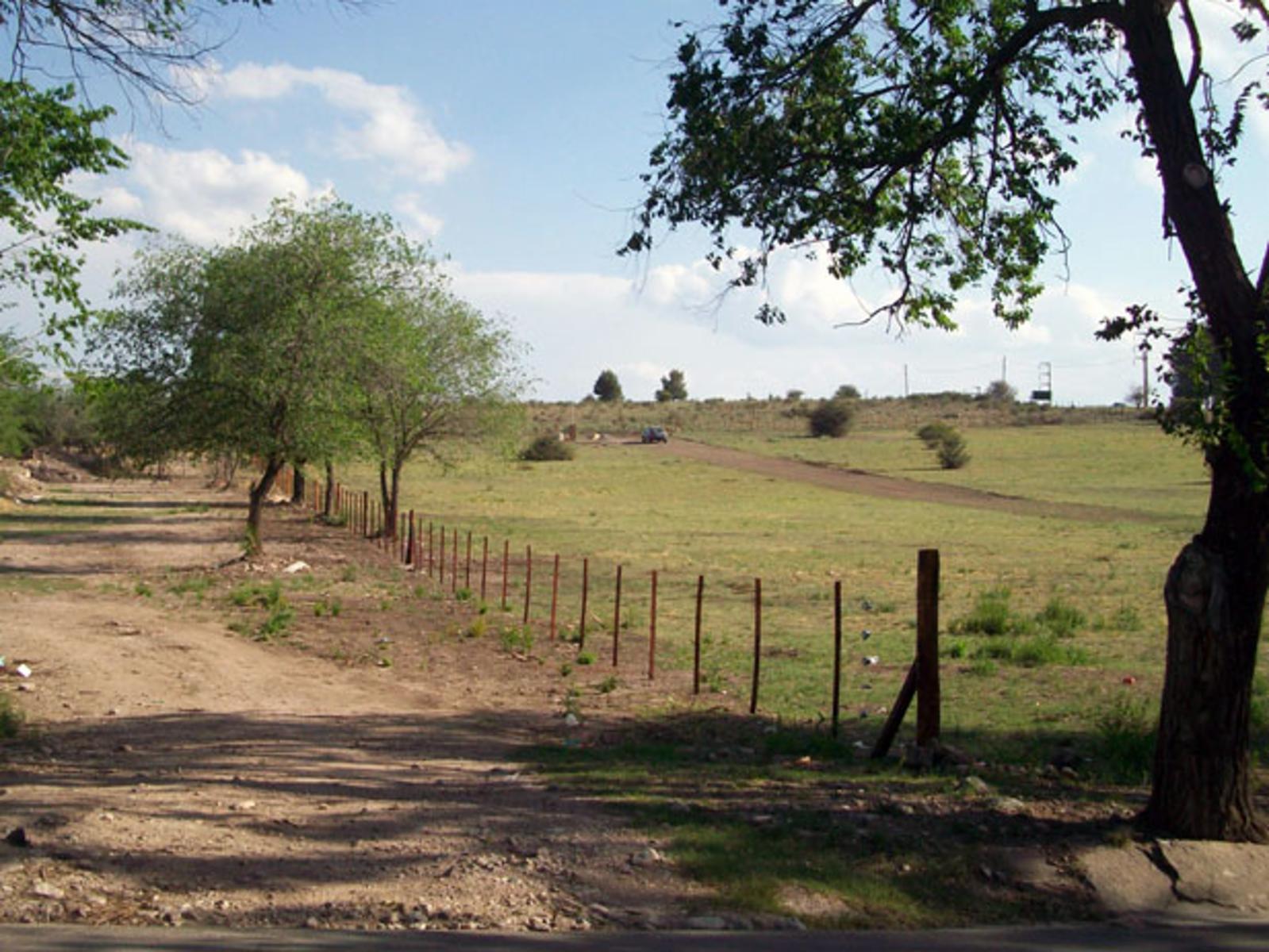 LOTEO “VILLA SAN BENITO” - LA CUMBRE. LOTEO UNICO Y EXCLUSIVO. NATURALEZA. GOLF. EXCLUSIVIDAD. LOTES CON ESCRITURA. ALUMBRADO. TODOS LOS SERVICIOS. FINANCIACION. — foto 2
