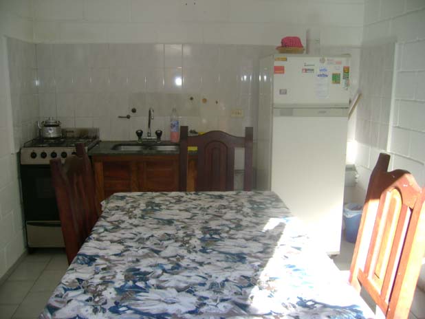 DEPTO EN COMPLEJO. CON PILETA. COCHERA Y ASADOR EXCLUSIVO. A 3 CUADRAS DEL LAGO SAN ROQUE EN BARRIO RESIDENCIAL - 6