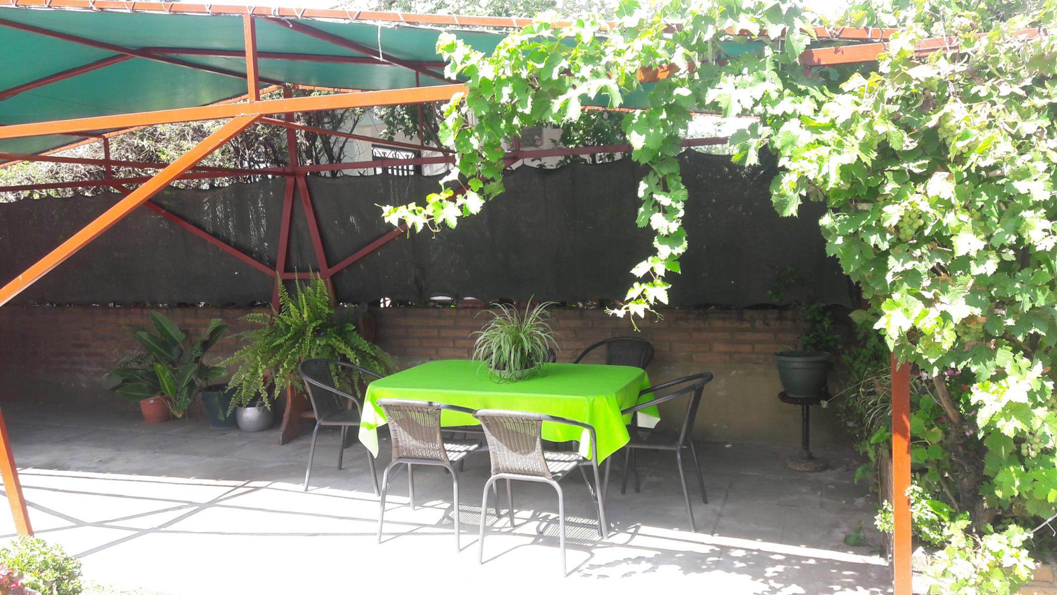 DEPTO PARA 2/3 PERSONAS CON PARQUE. PILETA. ASADOR. A METROS DEL LAGO SAN ROQUE — foto 3