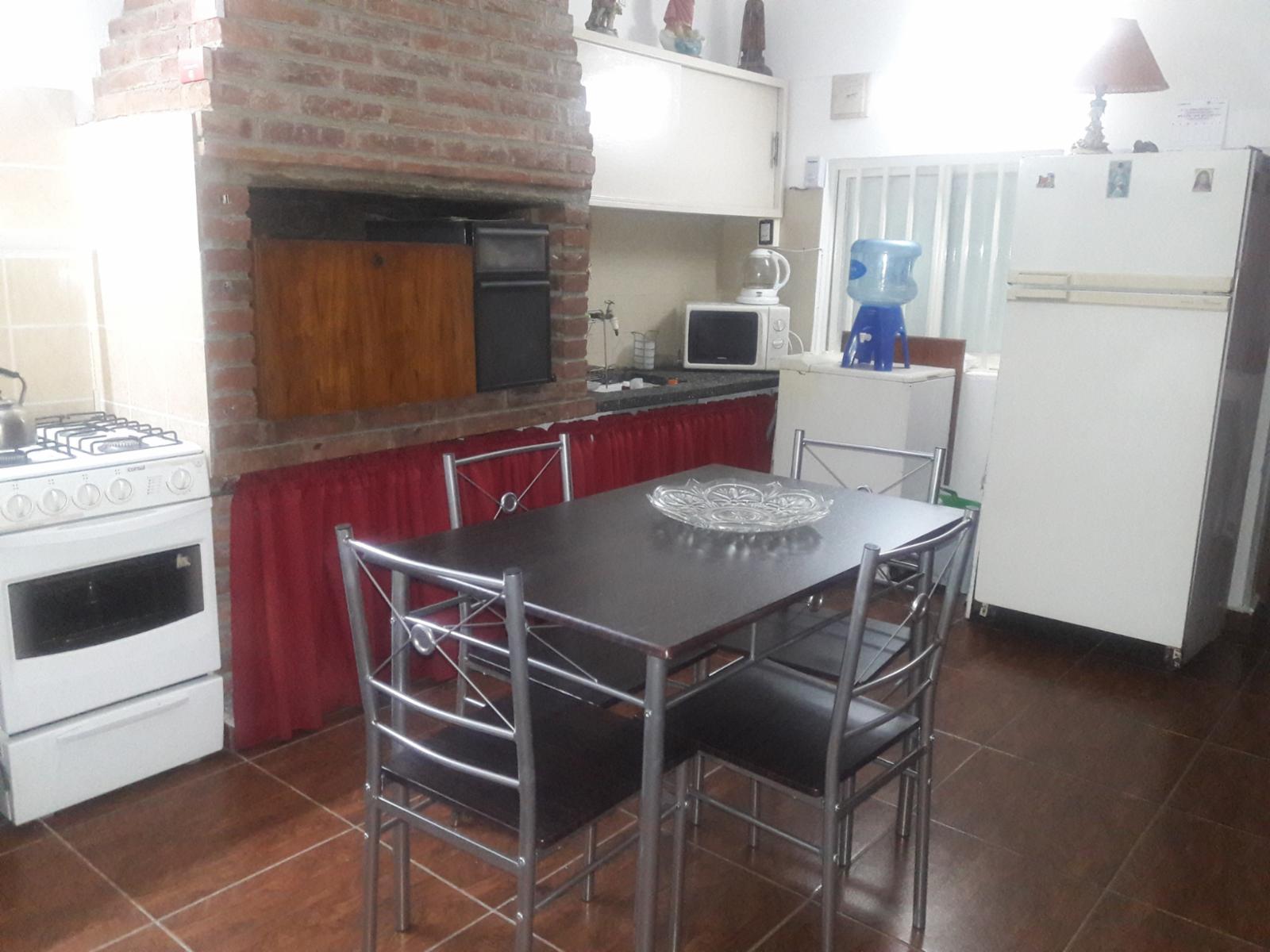 DEPTO PARA 2/3 PERSONAS CON PARQUE. PILETA. ASADOR. A METROS DEL LAGO SAN ROQUE — foto 14