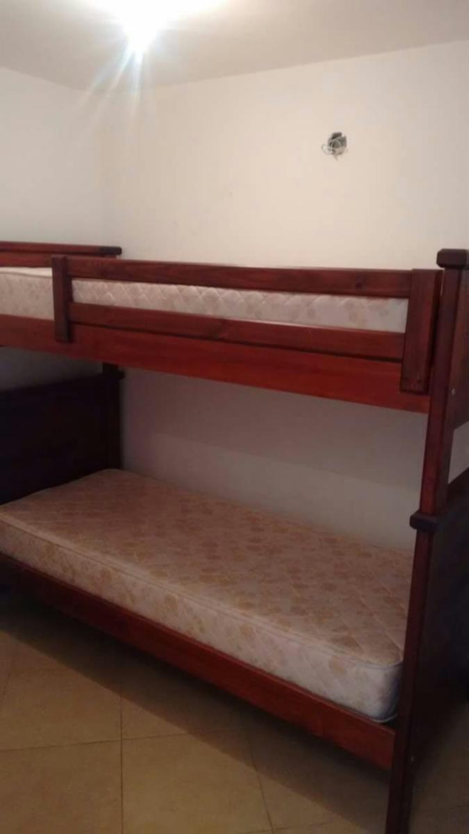 DEPARTAMENTO UBICADO EN PLENO CENTRO. CON COHERA. PISCINA. QUINCHO. ASADORES. PARA 6 PERSONAS — foto 2