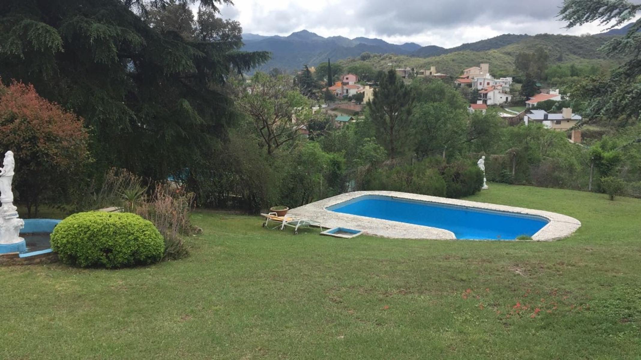 CHALET CON GRAN PARQUE - PISCINA - VISTA PANORAMICA PARA 8 PERSONAS — foto 2
