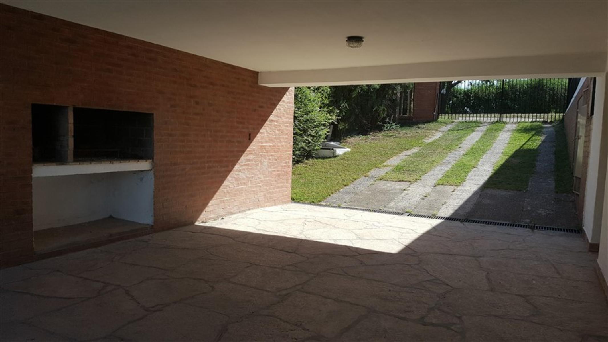 CHALET CON GRAN PARQUE - PISCINA - VISTA PANORAMICA PARA 8 PERSONAS — foto 10
