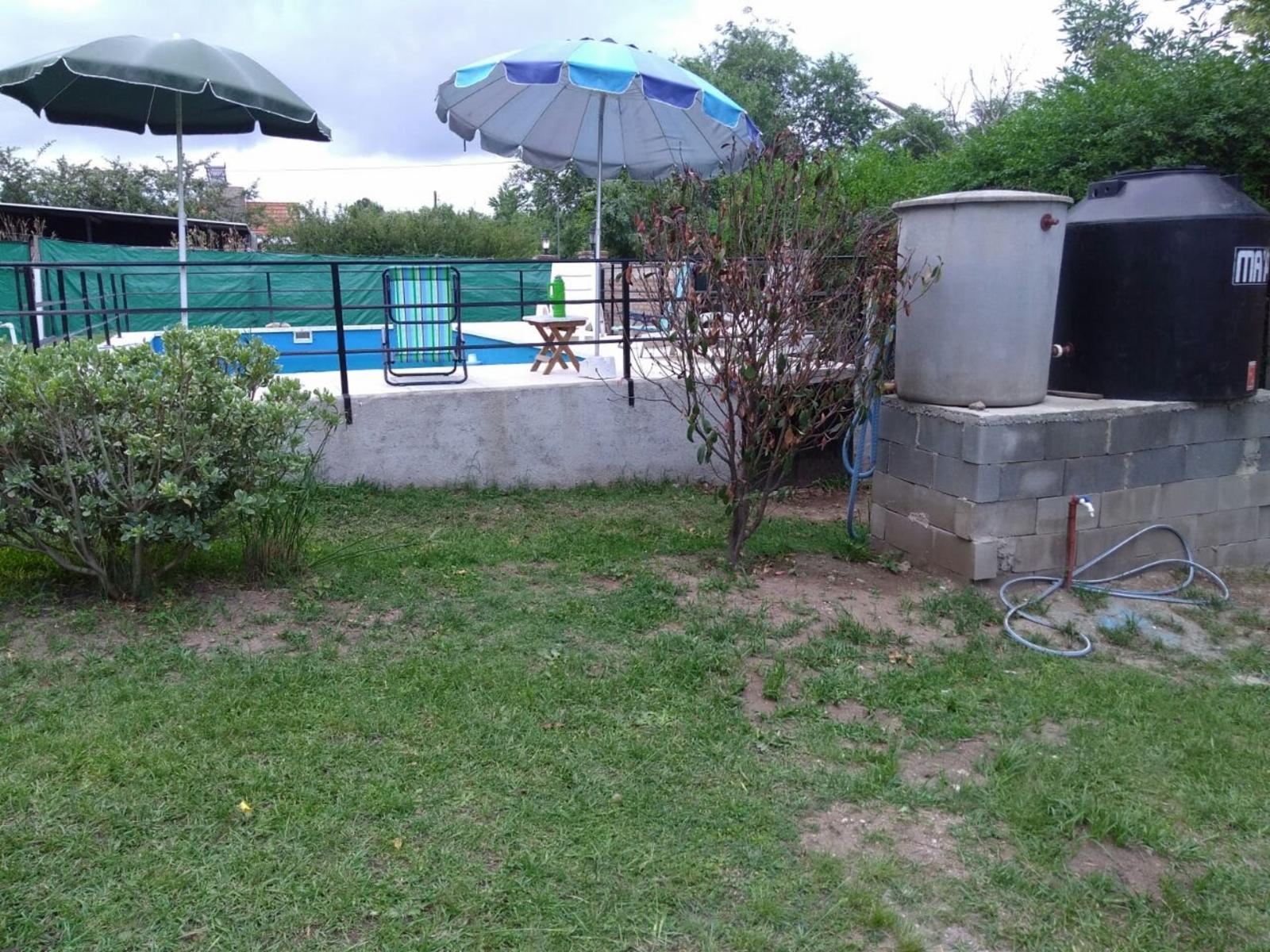 MONOAMBIENTE PARA 2 A 4 PERSONAS. CON PILETA DE USO ECLUSIVO - ASADOR - ATIO - COCHERA. — foto 7