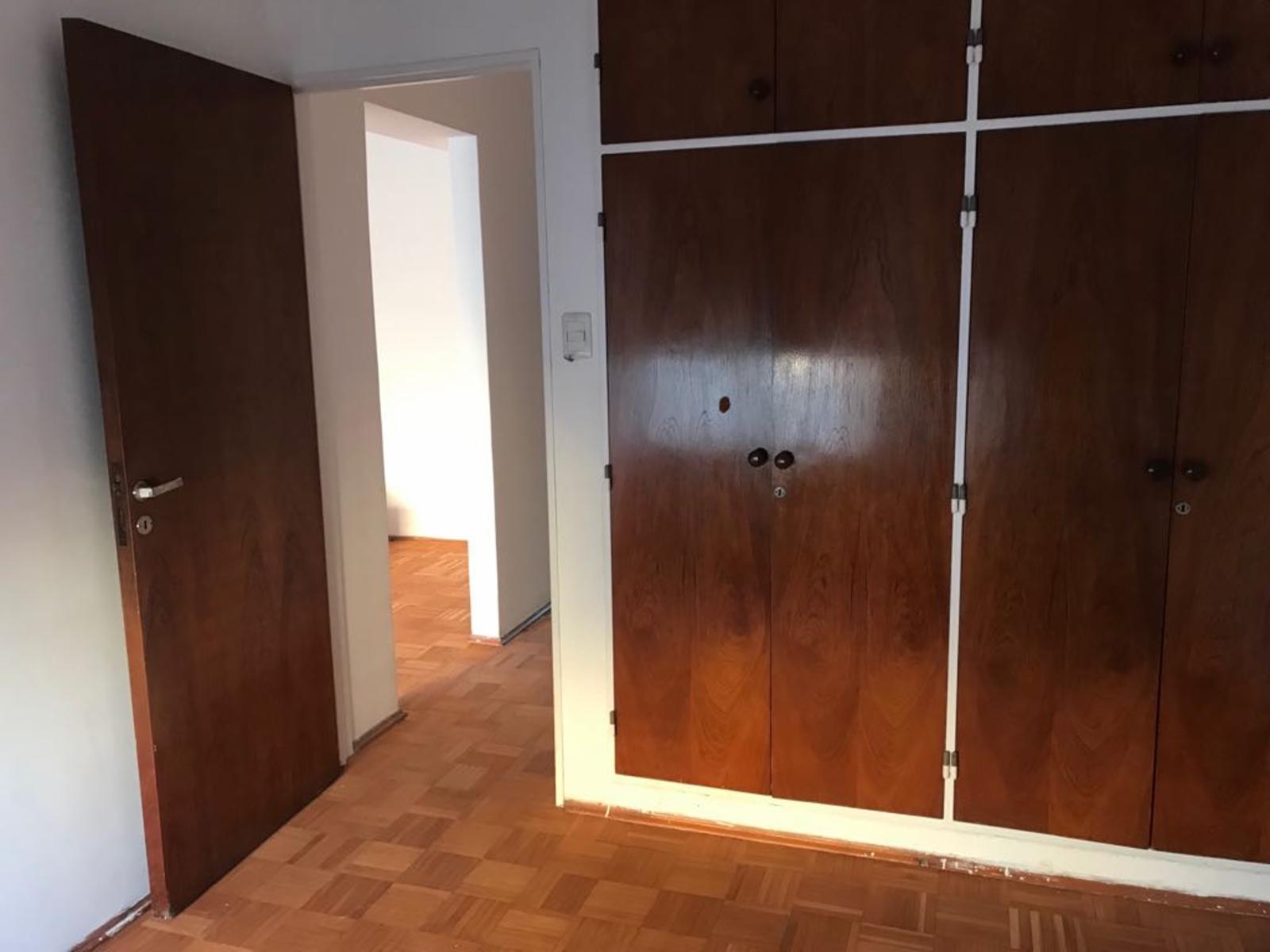 Departamento 2 dorm, con muy buena ubicación. OPORTUNIDAD — foto 3