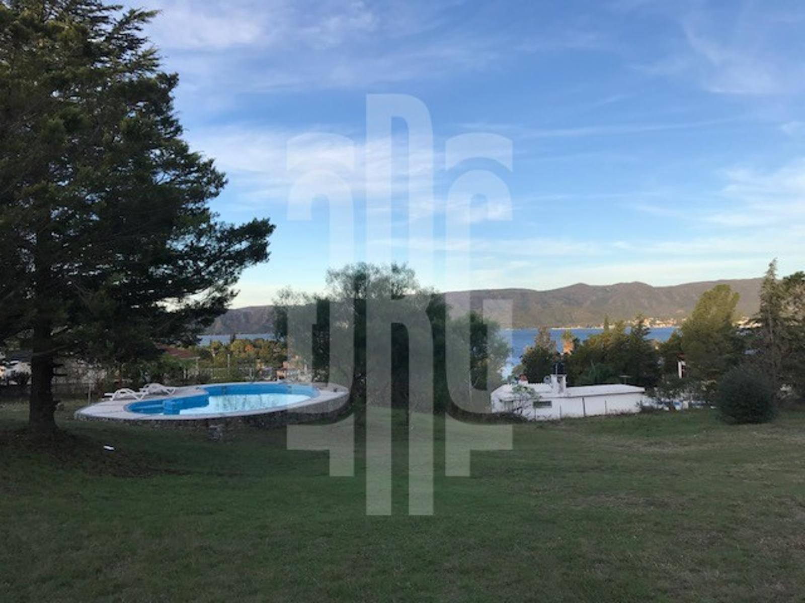 CASA EN VENTA CON GRAN PARQUE EN CARLOS PAZ. BARRIO CERRADO LAGO AZUL. VISTA PANORAMICA — foto 5