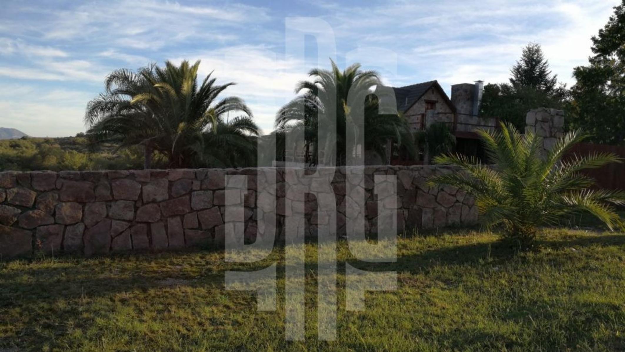 CASA EN VENTA CON GRAN PARQUE EN CARLOS PAZ. BARRIO CERRADO LAGO AZUL. VISTA PANORAMICA — foto 9