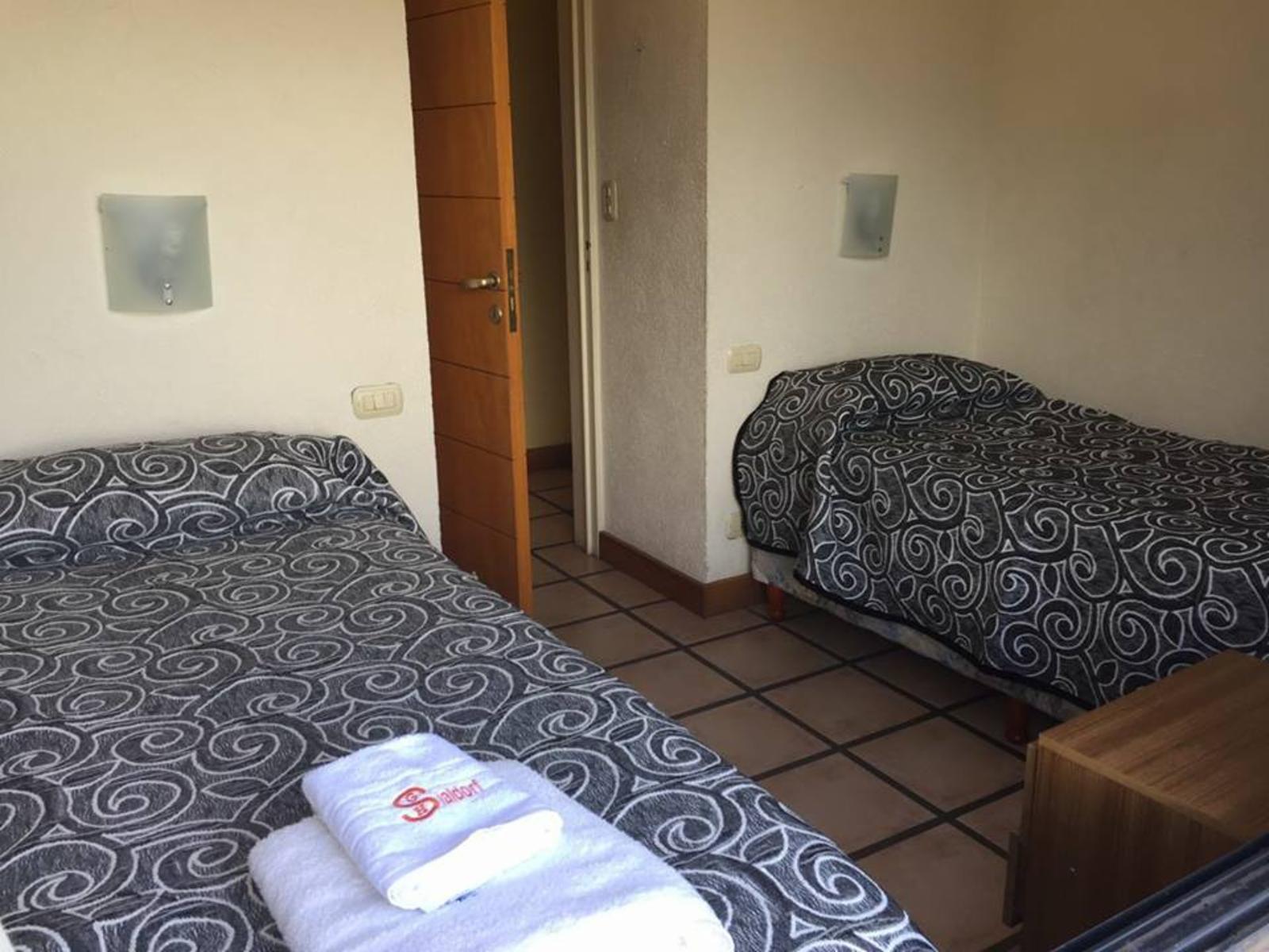 DEPARTAMENTO EN EXCLUSIVO COMPLEJO TERRAZAS DEL LAGO. UN DORMITORIO. COCHERA. PILETA — foto 3
