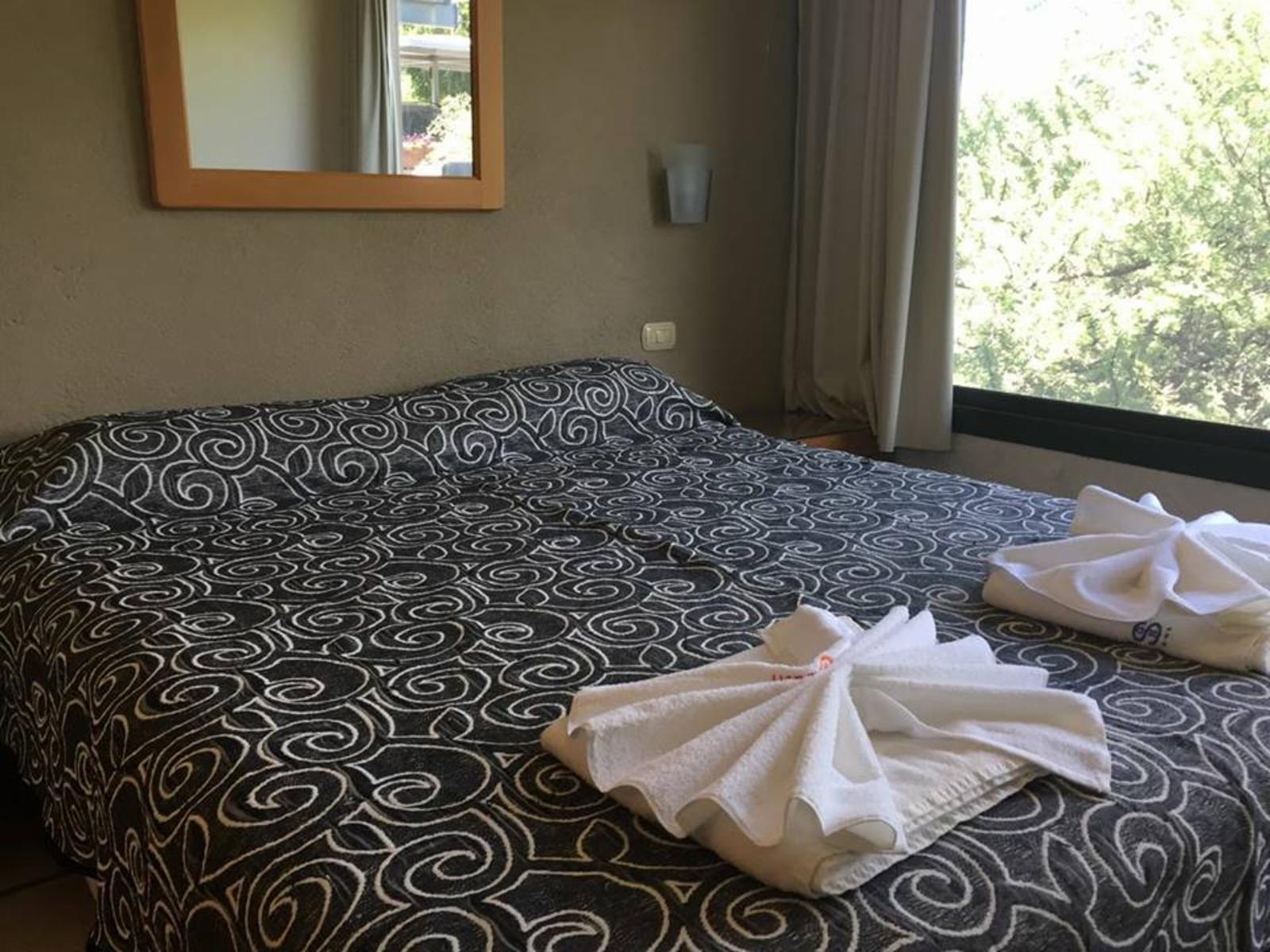 DEPARTAMENTO EN EXCLUSIVO COMPLEJO TERRAZAS DEL LAGO. UN DORMITORIO. COCHERA. PILETA — foto 4