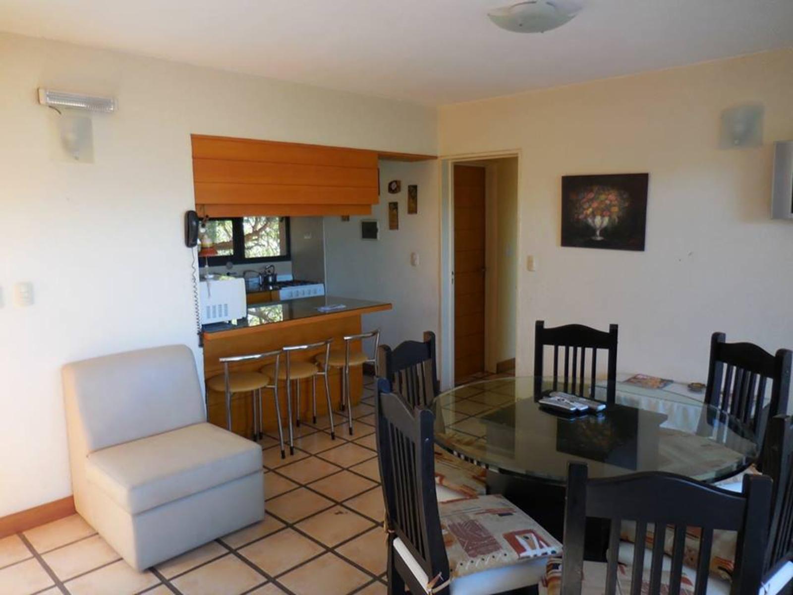DEPARTAMENTO EN EXCLUSIVO COMPLEJO TERRAZAS DEL LAGO. UN DORMITORIO. COCHERA. PILETA — foto 7