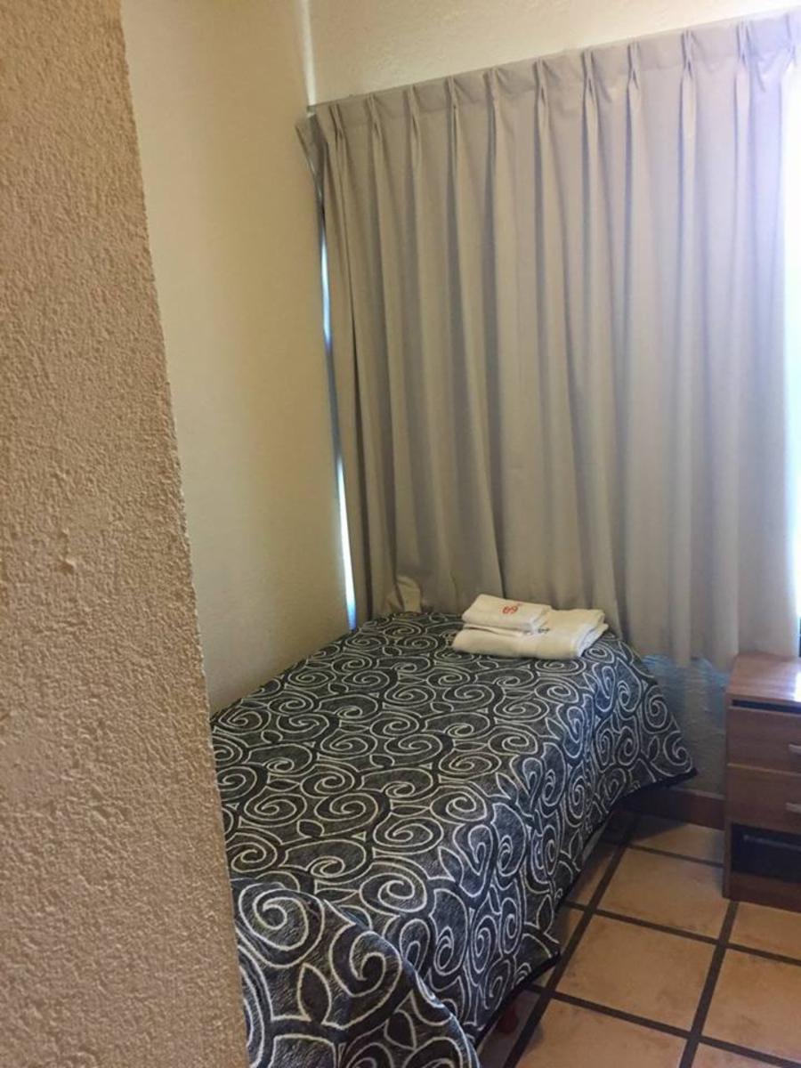 DEPARTAMENTO EN EXCLUSIVO COMPLEJO TERRAZAS DEL LAGO. UN DORMITORIO. COCHERA. PILETA — foto 11