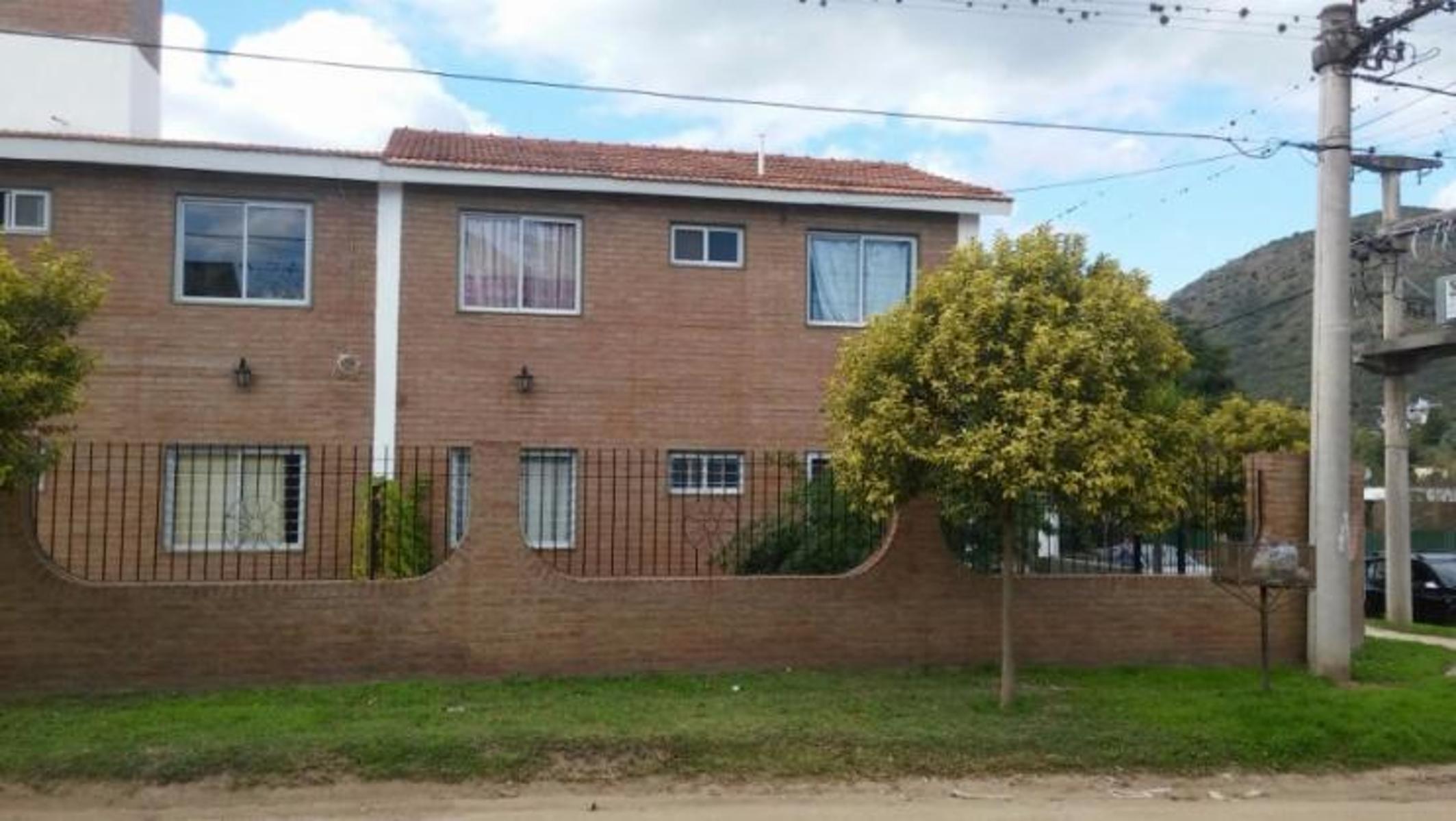 DEPARTAMENTO EN BARRIO PLAYAS DE ORO. DOS DORMITORIOS. — foto 2