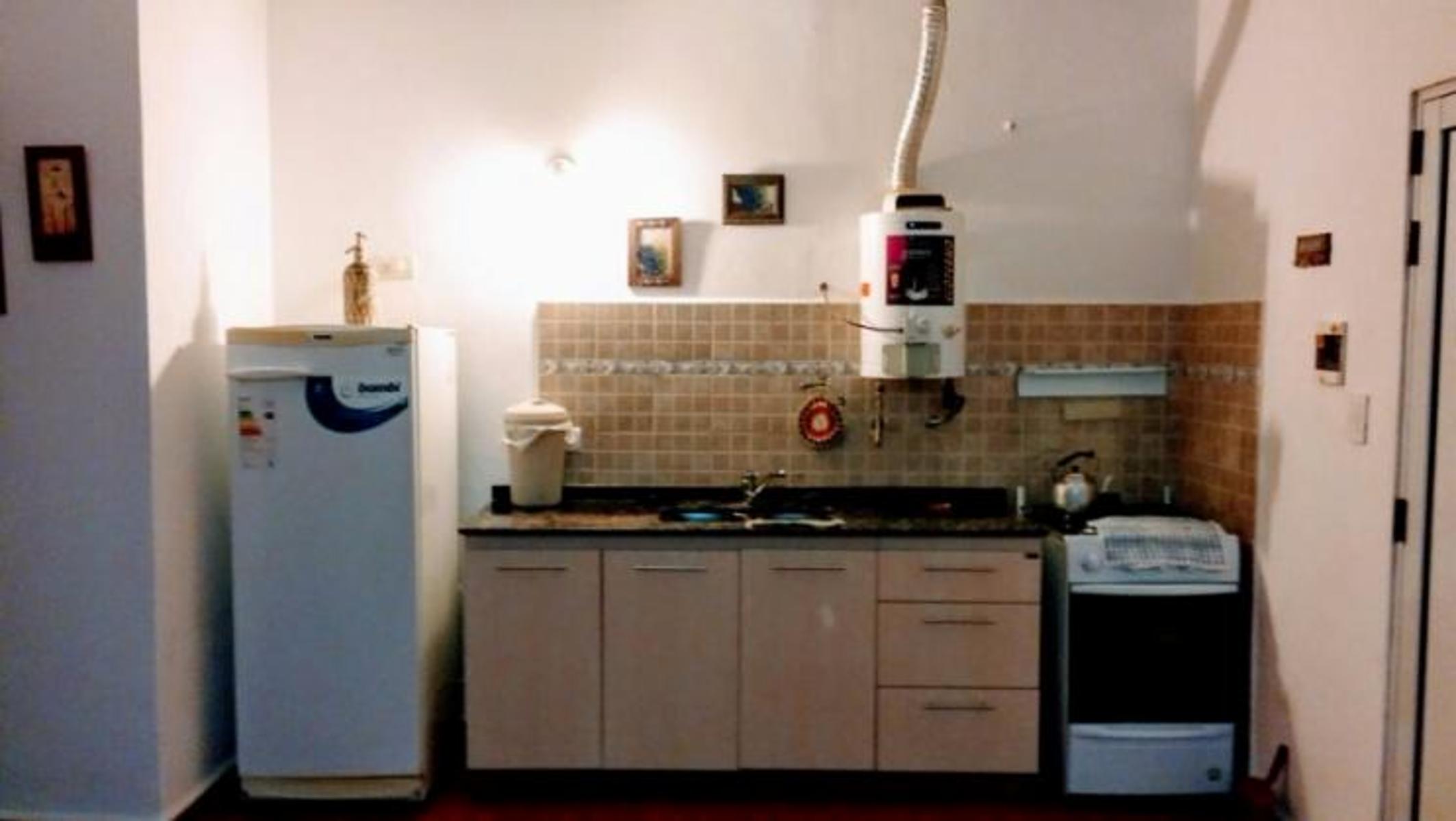 DEPARTAMENTO EN BARRIO PLAYAS DE ORO. DOS DORMITORIOS. — foto 4