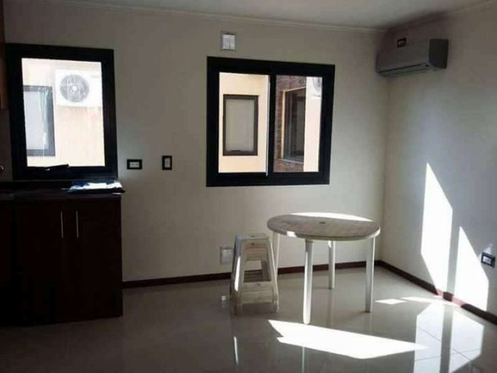 DEPARTAMENTO EN PLENO CENTRO. FRENTE AL LAGO. DOS DORMITORIOS. PILETA. AMENITIES COMPLETAS — foto 9