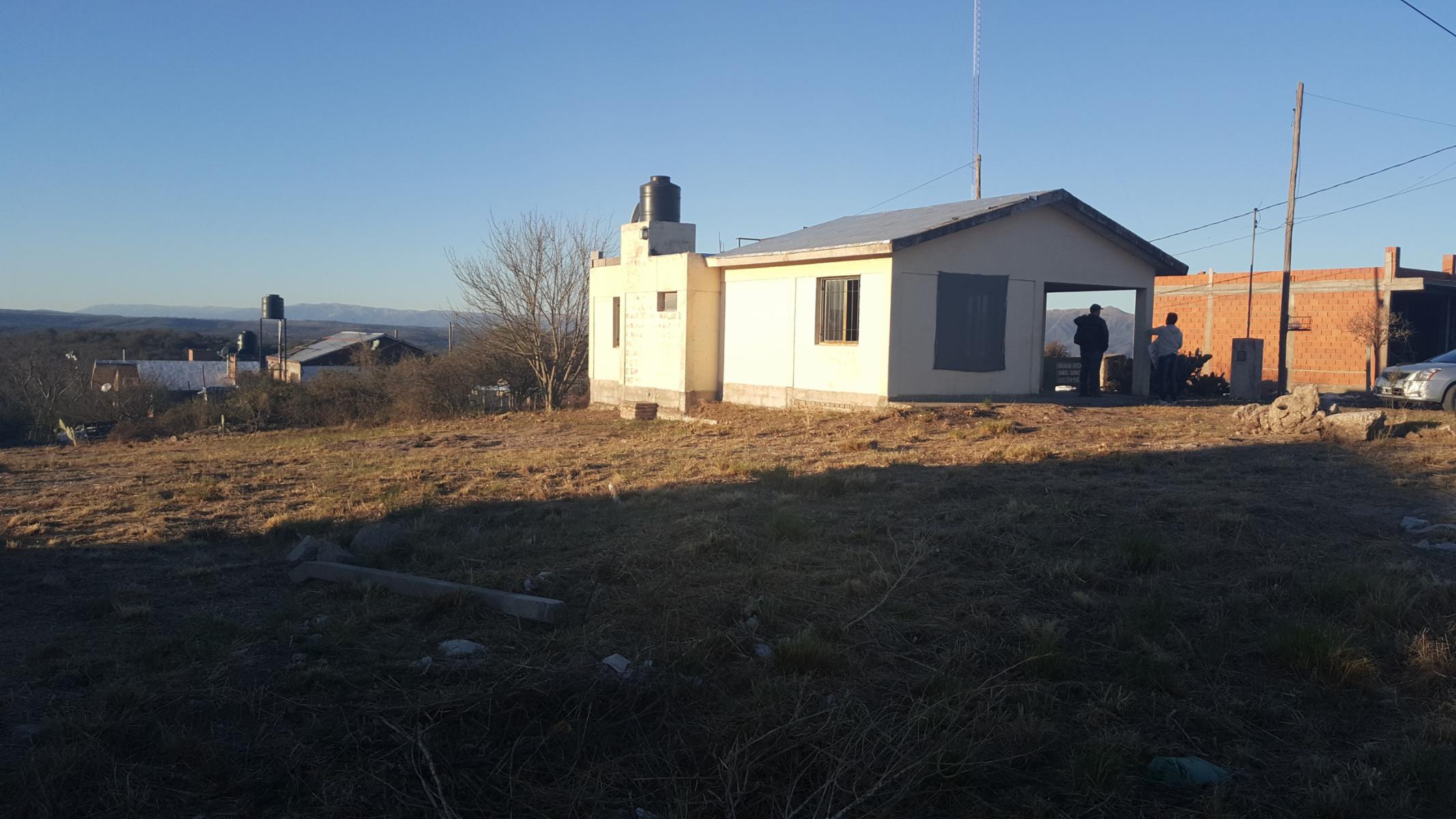 CHALET CON EXCELENTE UBICACION. SOBRE RUTA EMPALME TANTI. VISTA A LA MONTAÑA. LOTE PLANO 1000 METROS APROX. IDEAL PARA COMPLEJO TURISTICO — foto 9