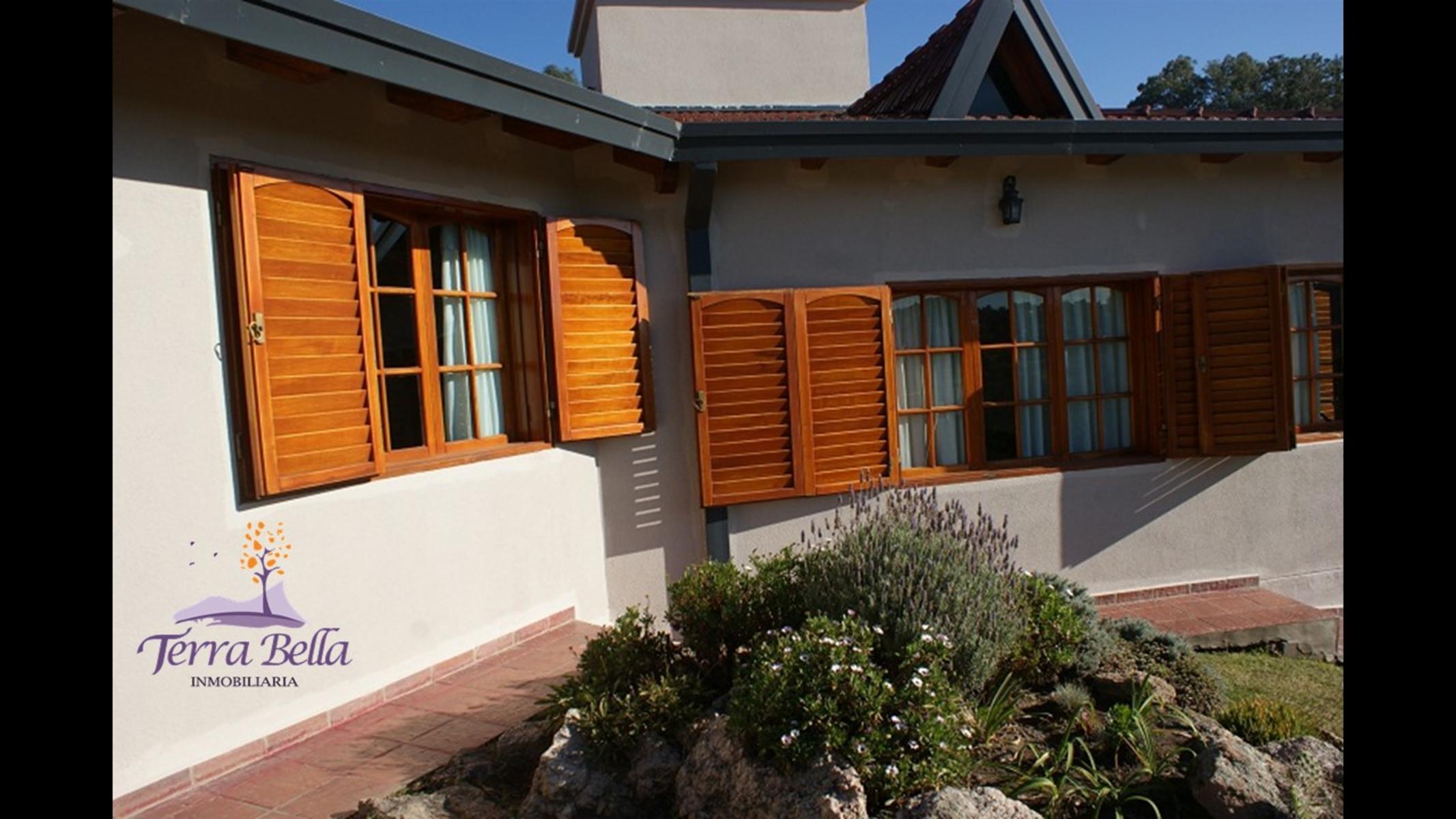CASA CON PISCINA – PARQUE – QUINCHO – 3 DORMITORIOS - A 5 MINUTOS DEL CENTRO — foto 4