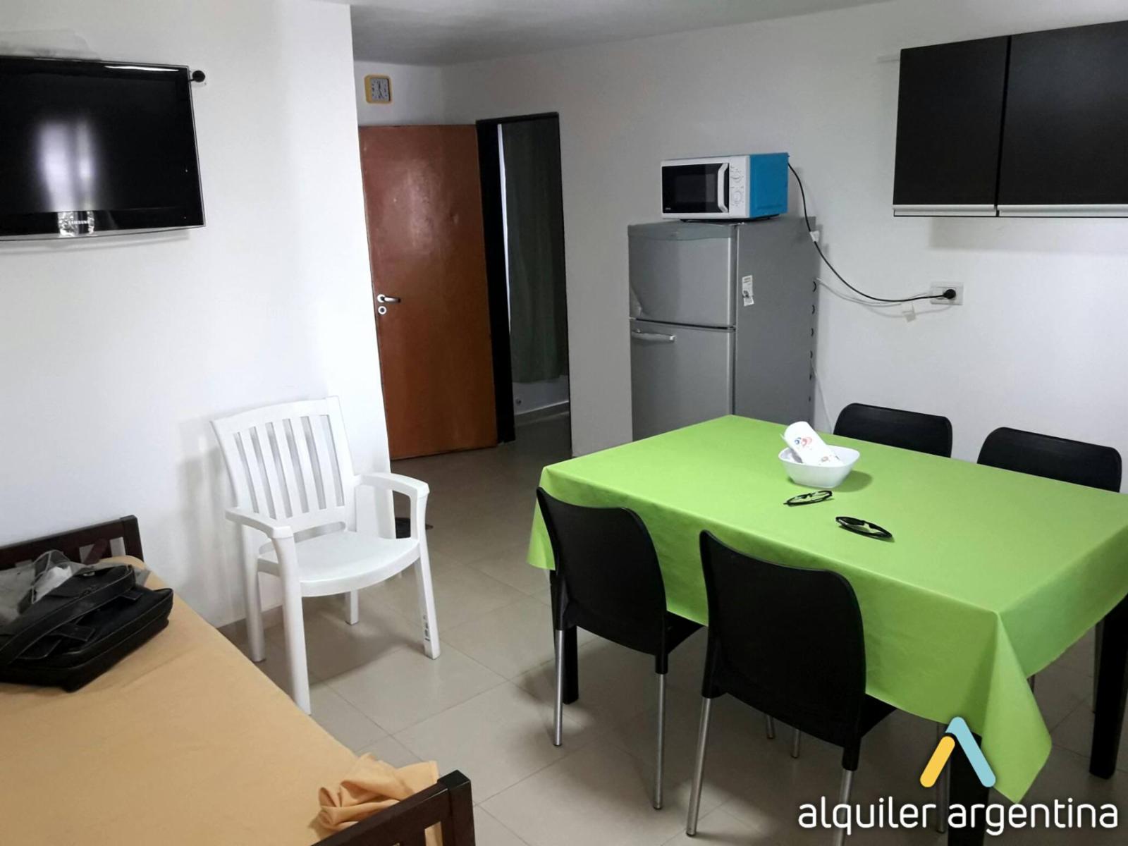 DEPARTAMENTO CENTRICO. PARA 5 PERSONAS. COCHERA. EQUIPAMIENTO FULL — foto 11