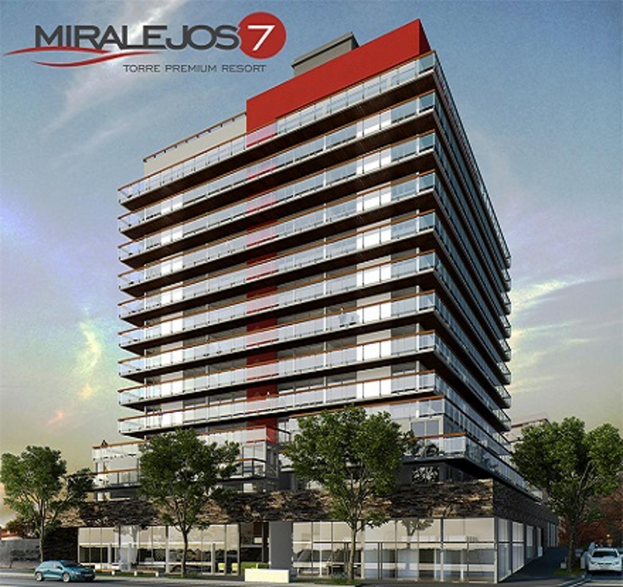 DEPARTAMENTOS EN EDIFICIO MIRALEJOS 7. PLENO CENTRO. TORRE DE CATEGORIA. 1 Y 2 DORM. AMENTIES. COCHERAS