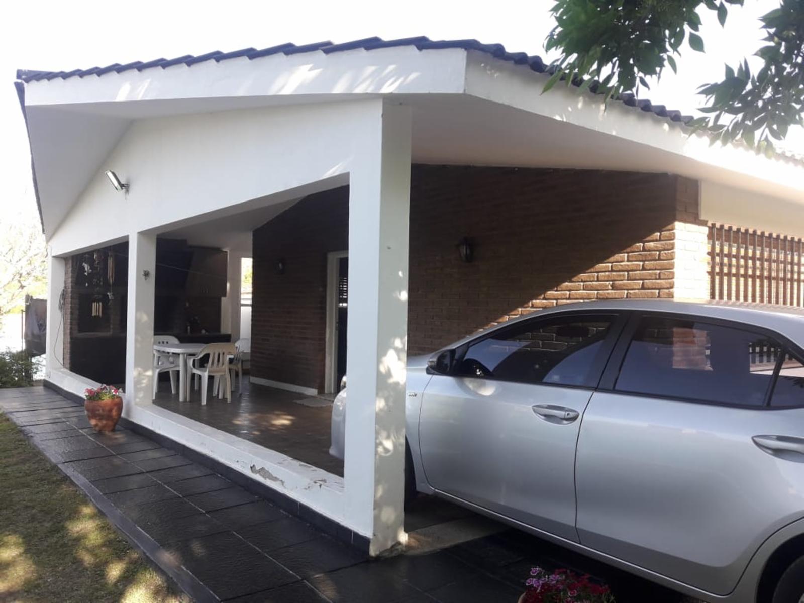 CHALET AMPLIO. PARA 10/12 PERSONAS. PILETA. PATIO. GALERIA. — foto 10
