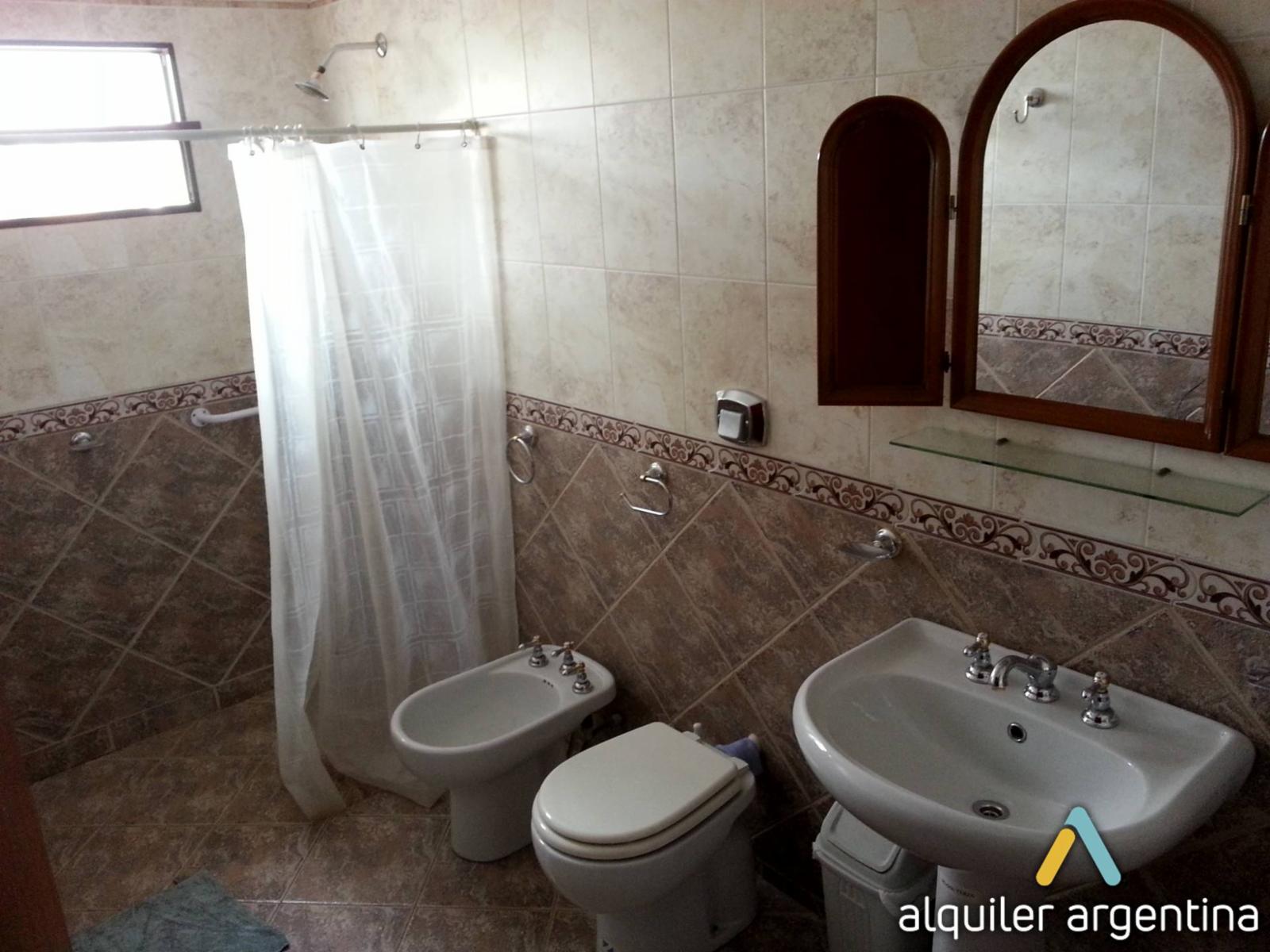 DEPARTAMENTO AMPLIO CON PILETA USO EXCLUSIVO PARA 9 PERSONAS — foto 12