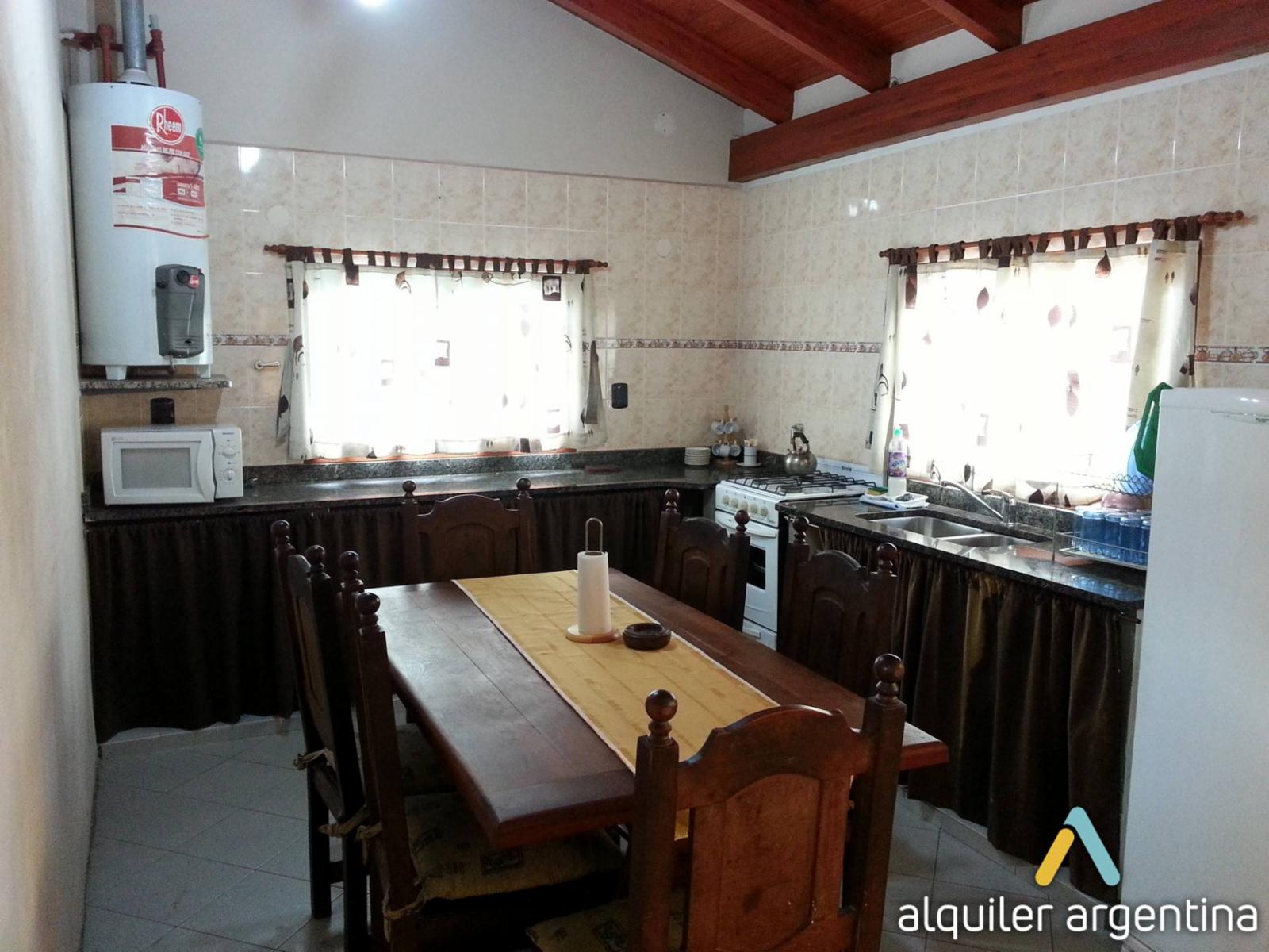 DEPARTAMENTO AMPLIO CON PILETA USO EXCLUSIVO PARA 9 PERSONAS — foto 14