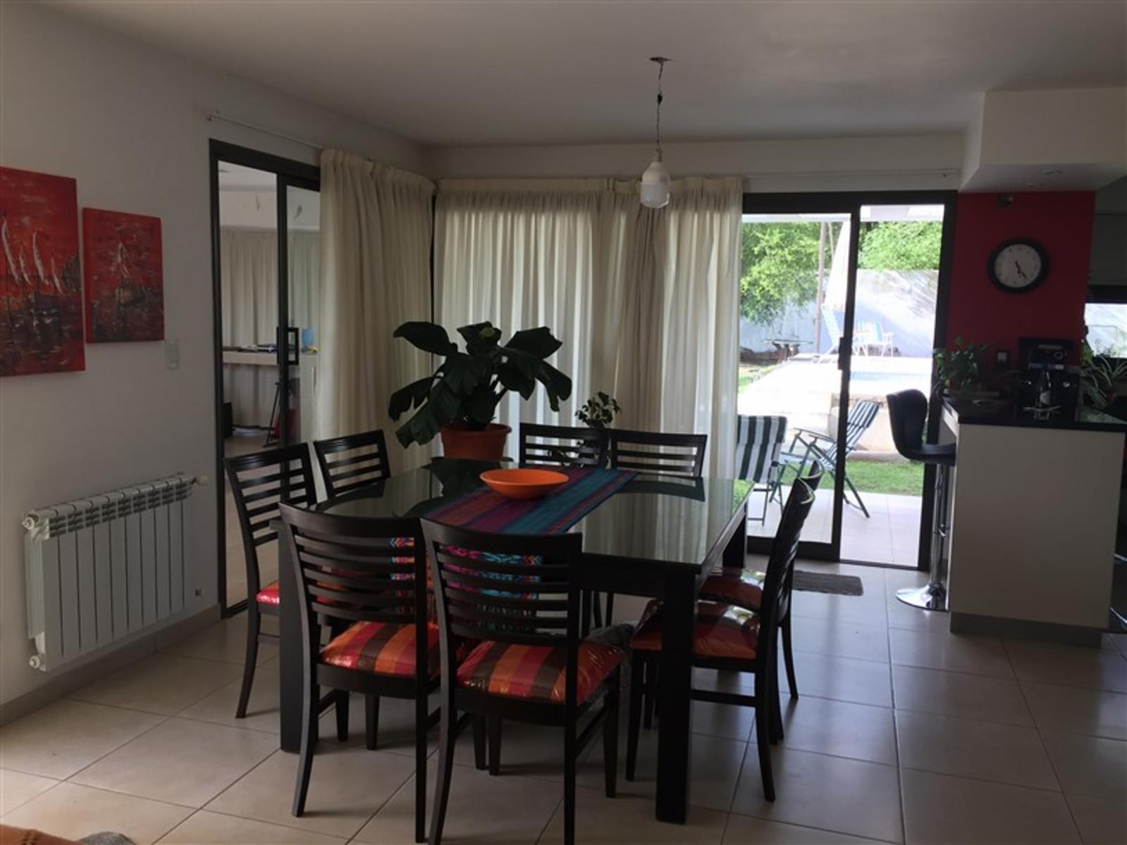 HERMOSA PROPIEDAD DE 1° CATEGORIA EN BARRIO CERRADO. — foto 6