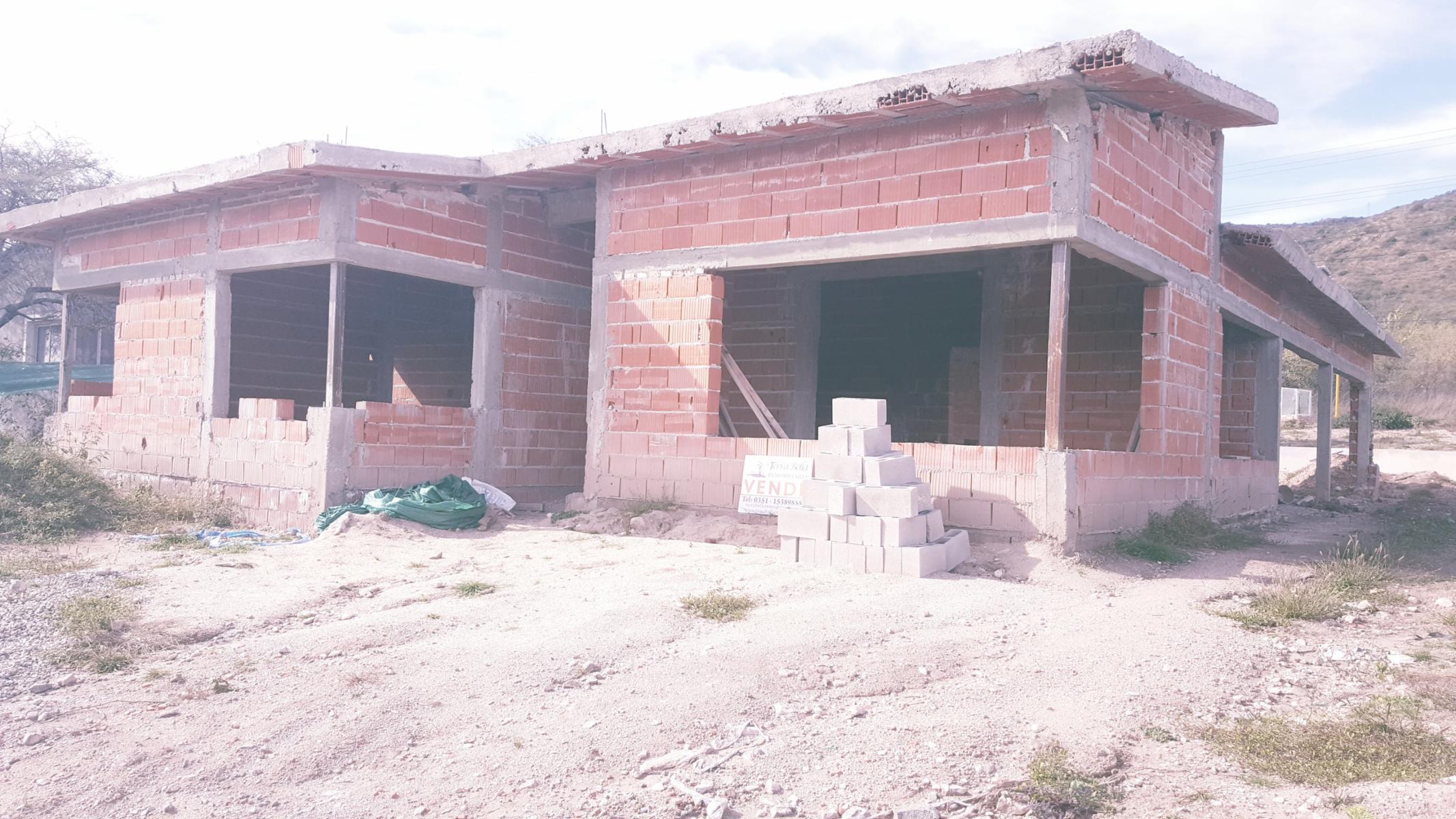 CHALET EN CONSTRUCCIÓN EN BARRIO CERRADO EL DORADO II. FRENTE AL RIO SAN ANTONIO Y A 10 MINUTOS DEL CENTRO DE VILLA CARLOS PAZ — foto 7