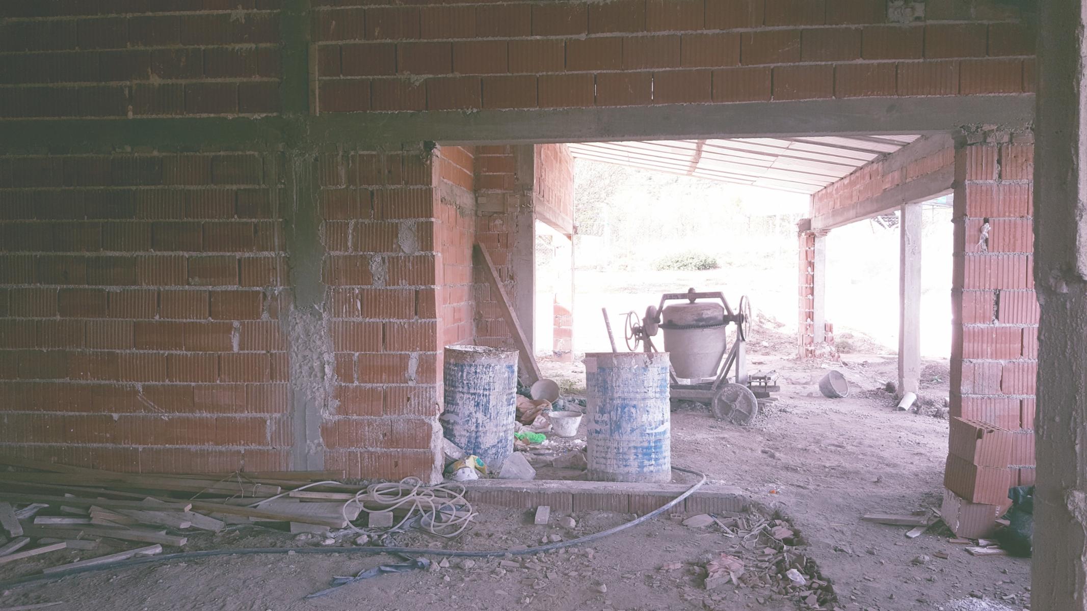 CHALET EN CONSTRUCCIÓN EN BARRIO CERRADO EL DORADO II. FRENTE AL RIO SAN ANTONIO Y A 10 MINUTOS DEL CENTRO DE VILLA CARLOS PAZ — foto 8