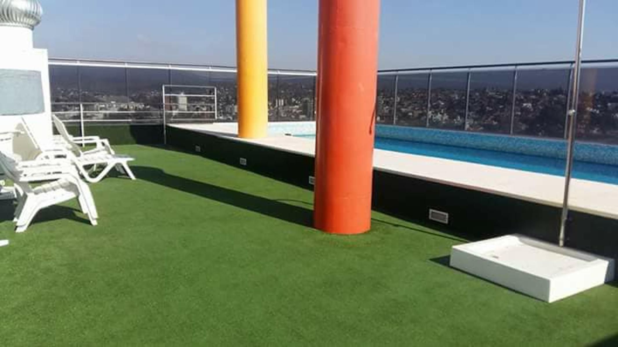 DEPARTAMENTO EN EDIFICIO DE CATEGORIA EN ZONA CENTRICA. PISCINA. TERRAZA CON VISTA PANORAMICA. QUINCHO. COCHERA. ASADOR. GIM — foto 6