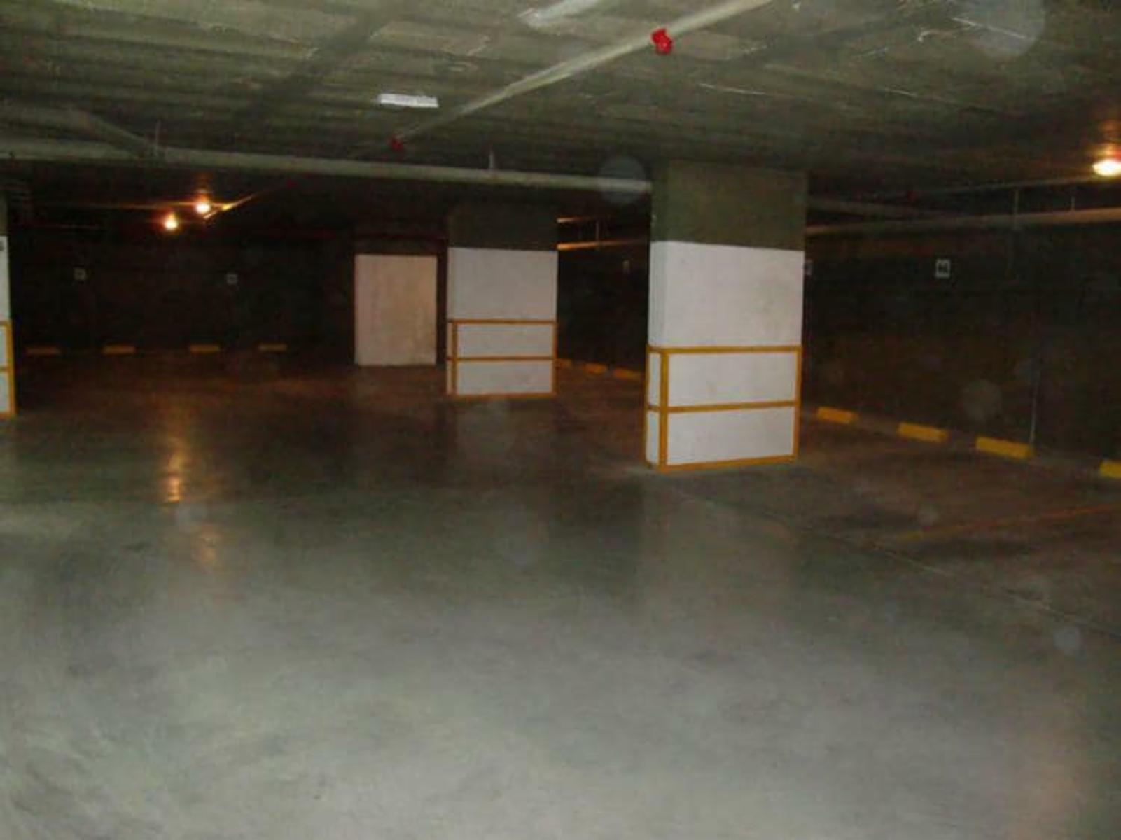 DEPARTAMENTO EN EDIFICIO DE CATEGORIA EN ZONA CENTRICA. PISCINA. TERRAZA CON VISTA PANORAMICA. QUINCHO. COCHERA. ASADOR. GIM — foto 11