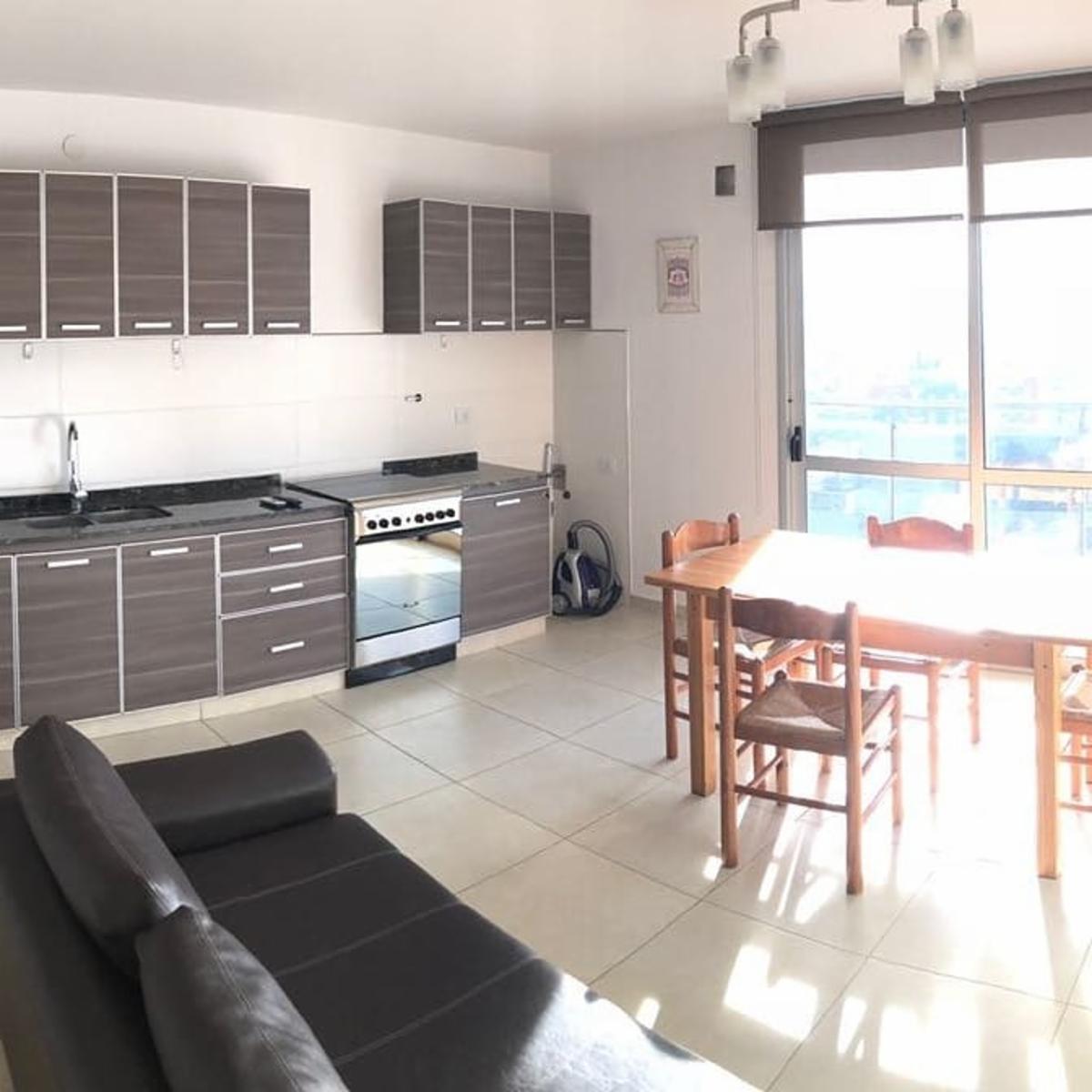 DEPARTAMENTO EN EDIFICIO DE CATEGORIA EN ZONA CENTRICA. PISCINA. TERRAZA CON VISTA PANORAMICA. QUINCHO. COCHERA. ASADOR. GIM — foto 15