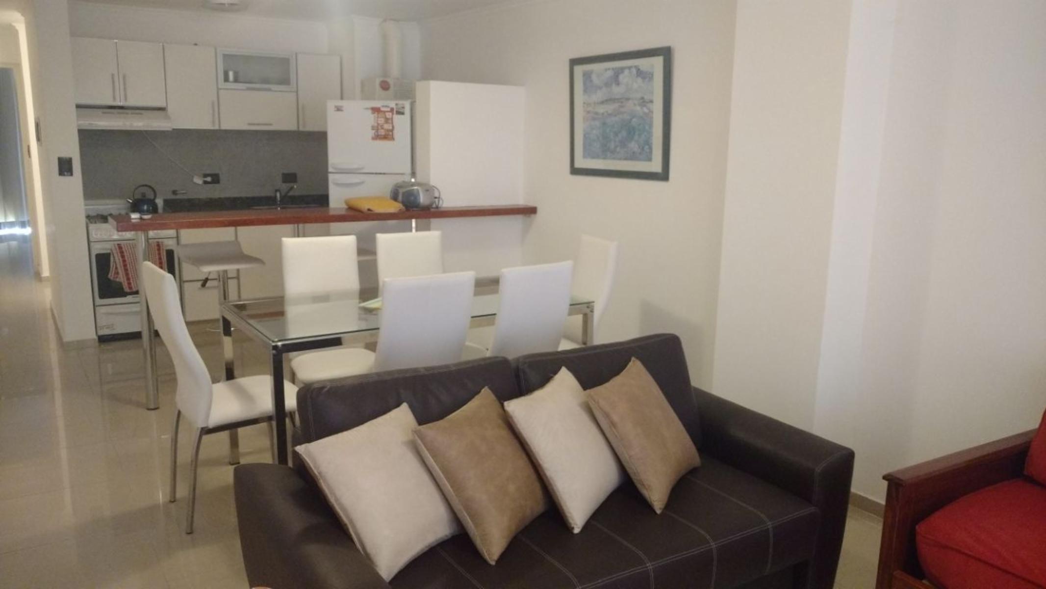 DEPARTAMENTO EN PLENO CENTRO PARA 4 PERSONAS CON PISCINA QUINCHO COCHERA EQUIPAMIENTO FULL — foto 3