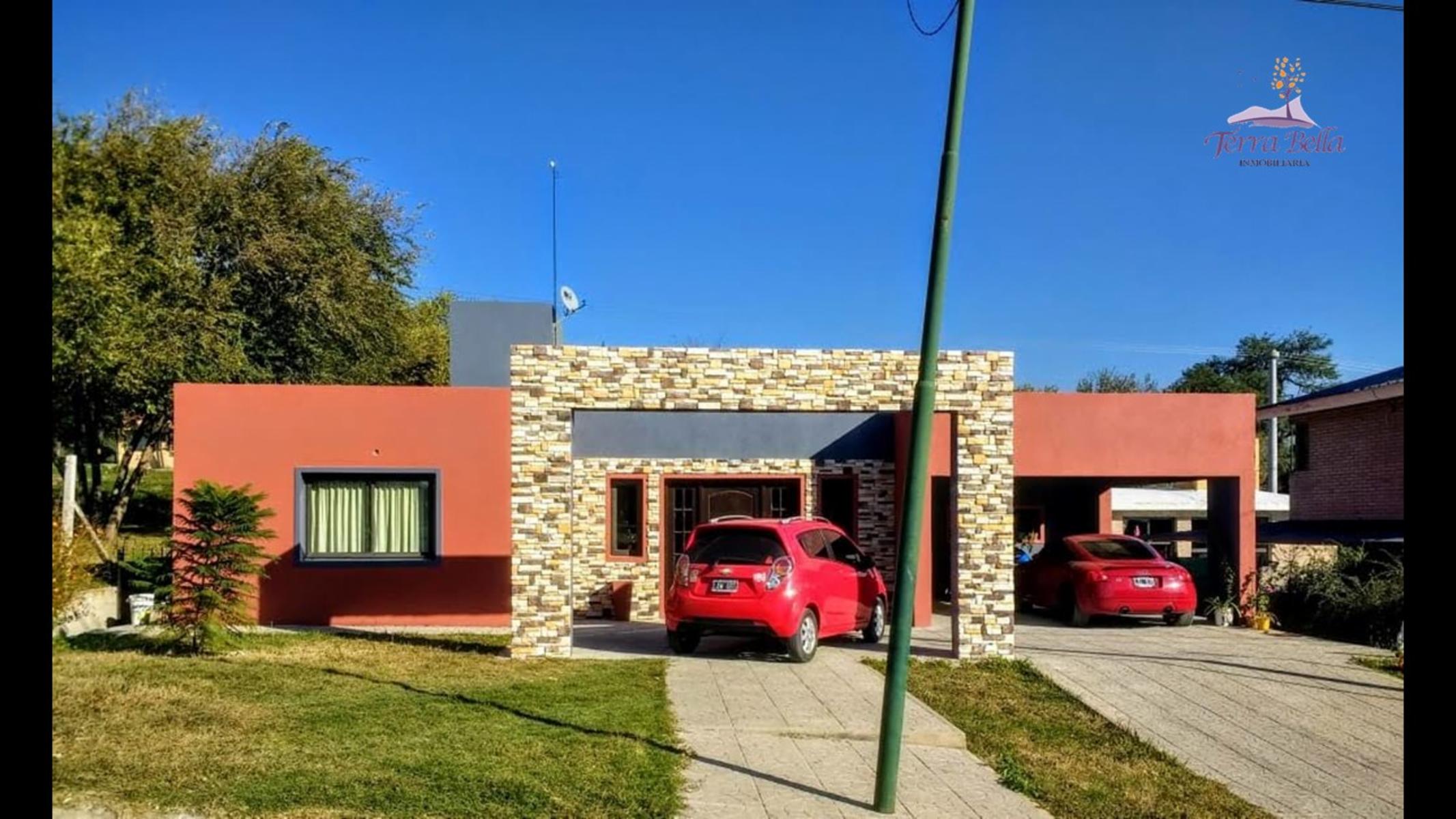 CHALET MODERNO EN BARRIO CERRADO FRENTE AL RIO . 3 DORMITORIOS. PARQUE. PISCINA.