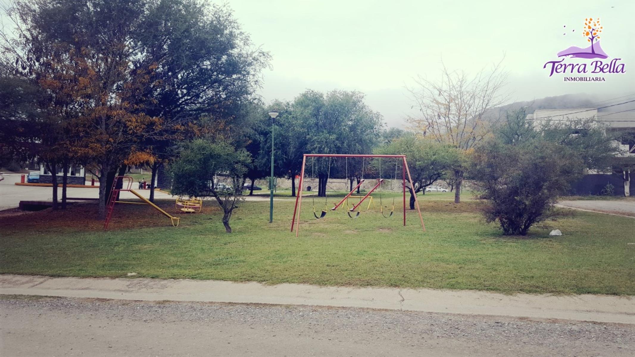 CHALET MODERNO EN BARRIO CERRADO FRENTE AL RIO . 3 DORMITORIOS. PARQUE. PISCINA. — foto 4