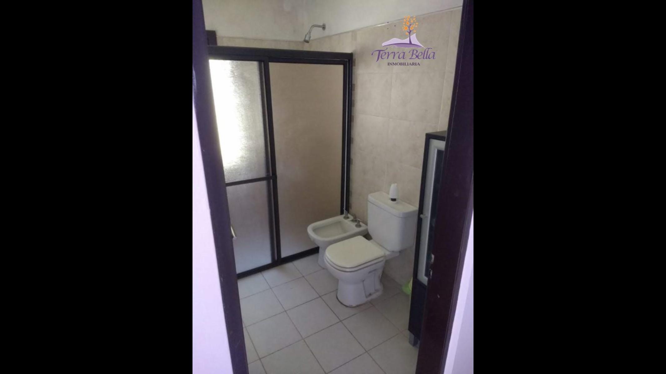 CHALET MODERNO EN BARRIO CERRADO FRENTE AL RIO . 3 DORMITORIOS. PARQUE. PISCINA. — foto 15