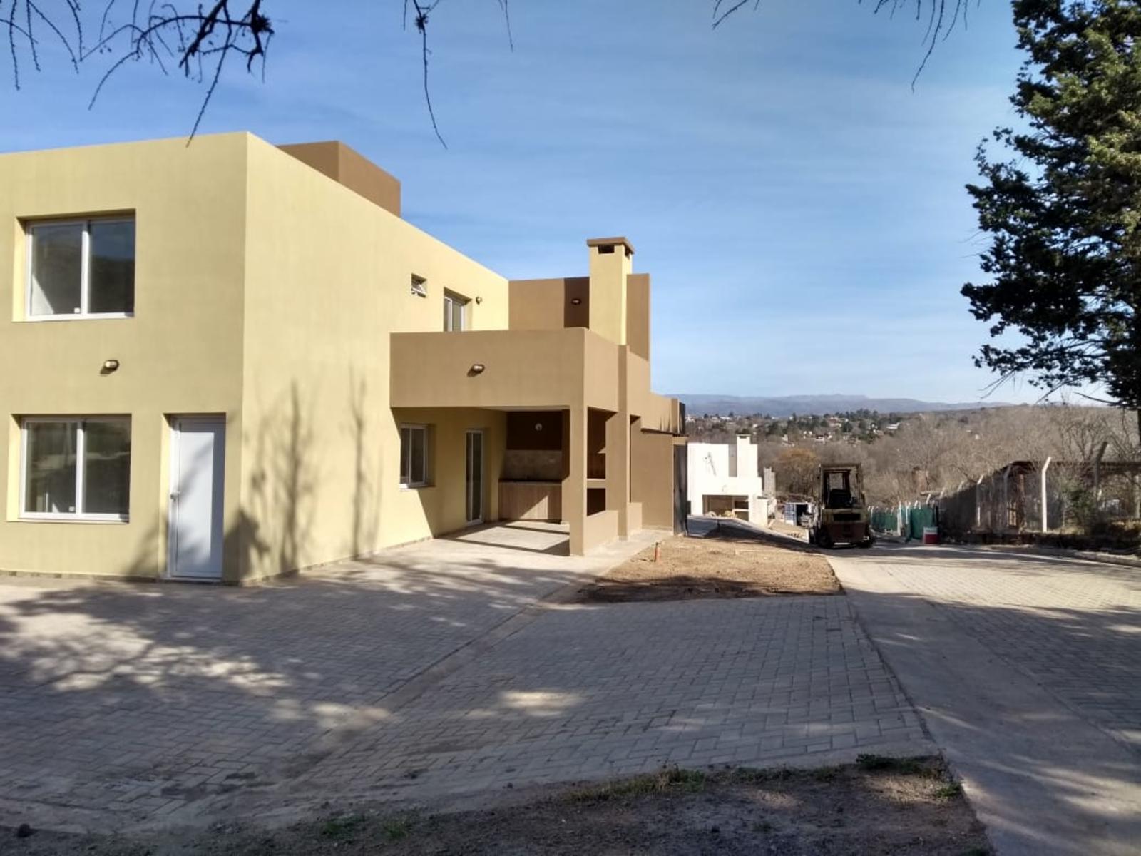 VENTA DE DUPLEX A ESTRENAR EN COMPLEJO SOBRE EL RIO CON SEGURIDAD 24 HS. PISCINA. GIM. BAJADA PROPIA AL RIO — foto 6