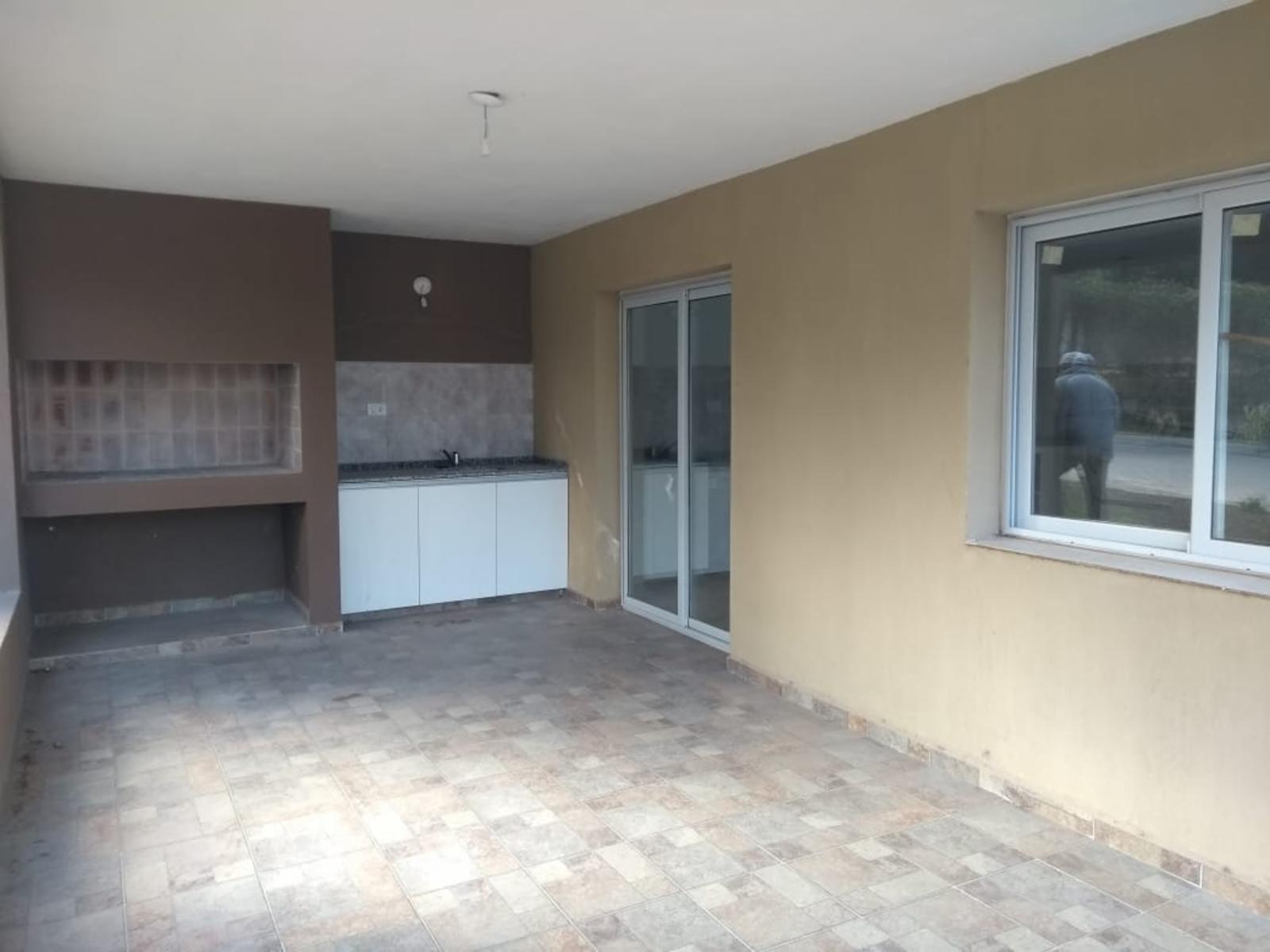 VENTA DE DUPLEX A ESTRENAR EN COMPLEJO SOBRE EL RIO CON SEGURIDAD 24 HS. PISCINA. GIM. BAJADA PROPIA AL RIO — foto 14