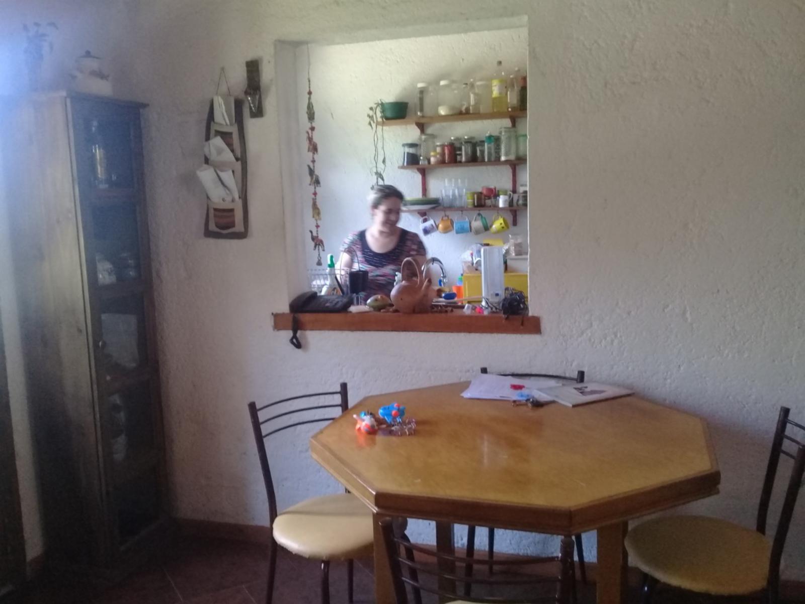 CASA DOS DORMITORIOS CON PATIO COCHERA Y ASADOR EN RIO CEBALLOS — foto 3