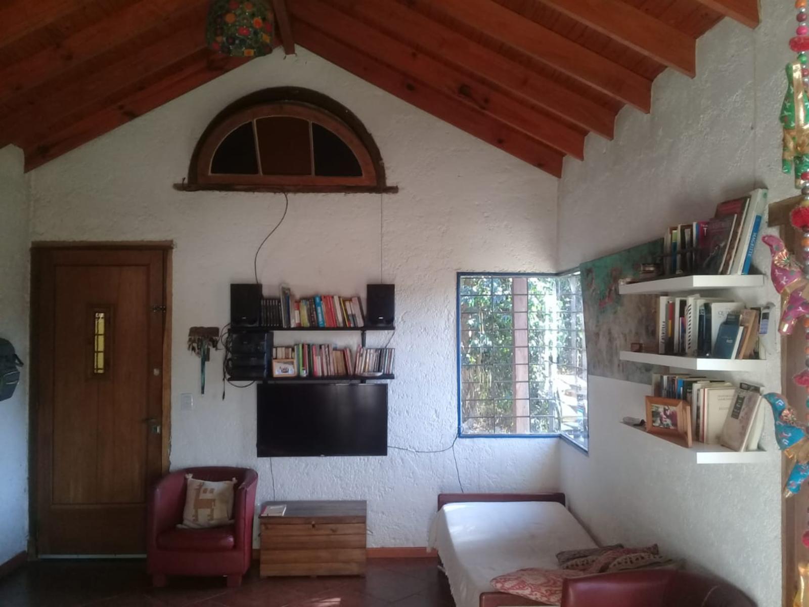 CASA DOS DORMITORIOS CON PATIO COCHERA Y ASADOR EN RIO CEBALLOS — foto 9